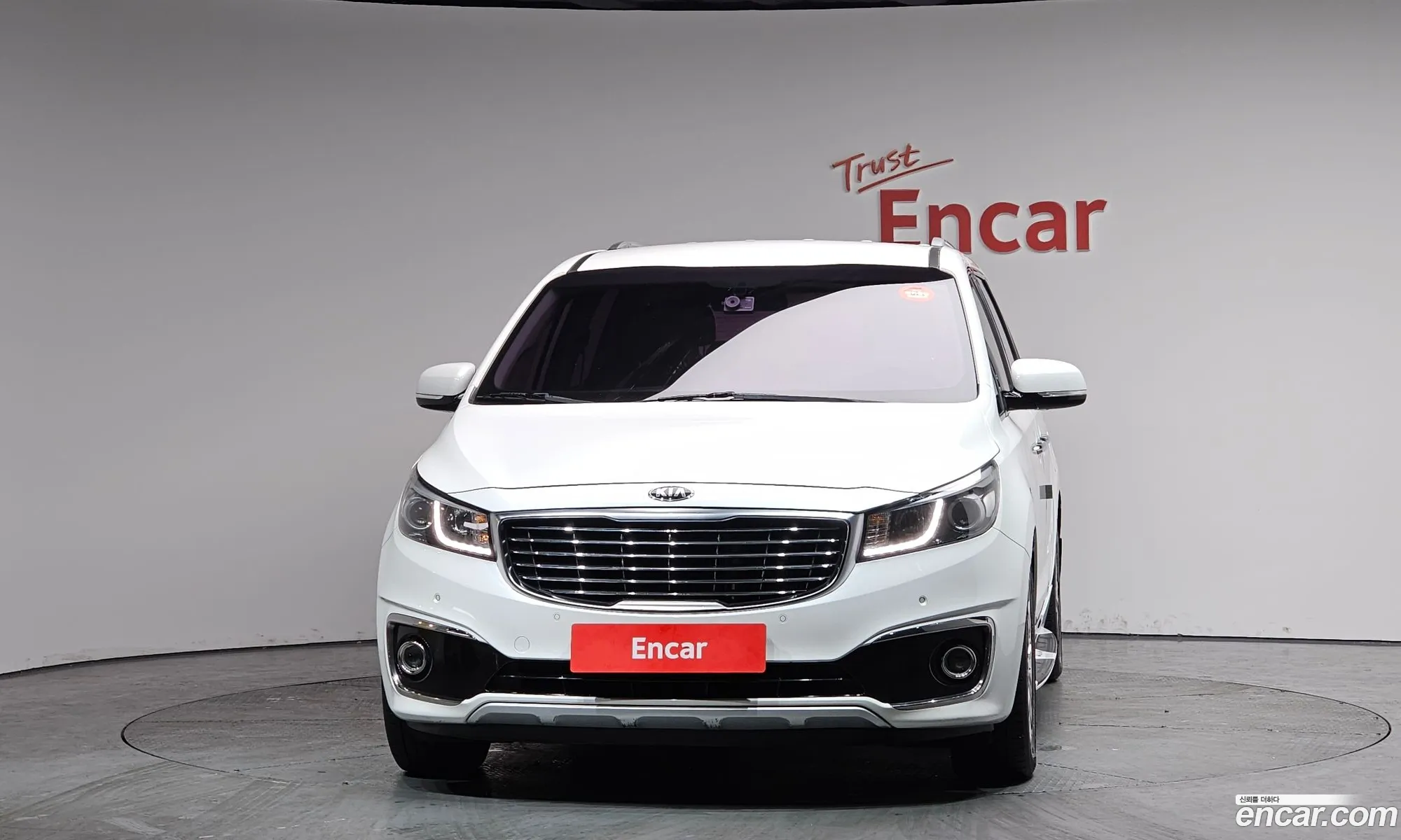 Kia Carnival 2015 — 7