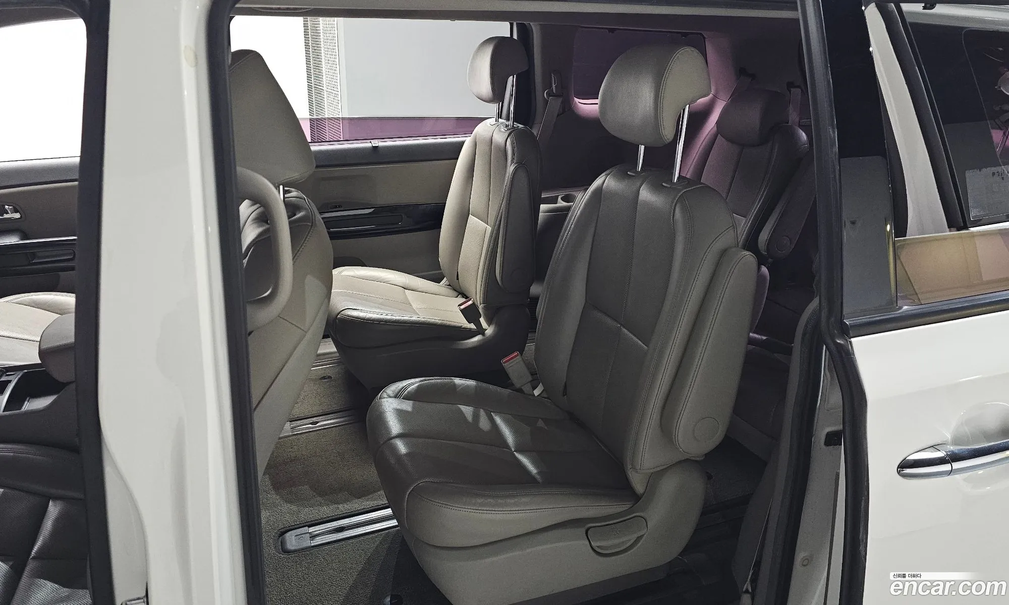 Kia Carnival 2015 — 10