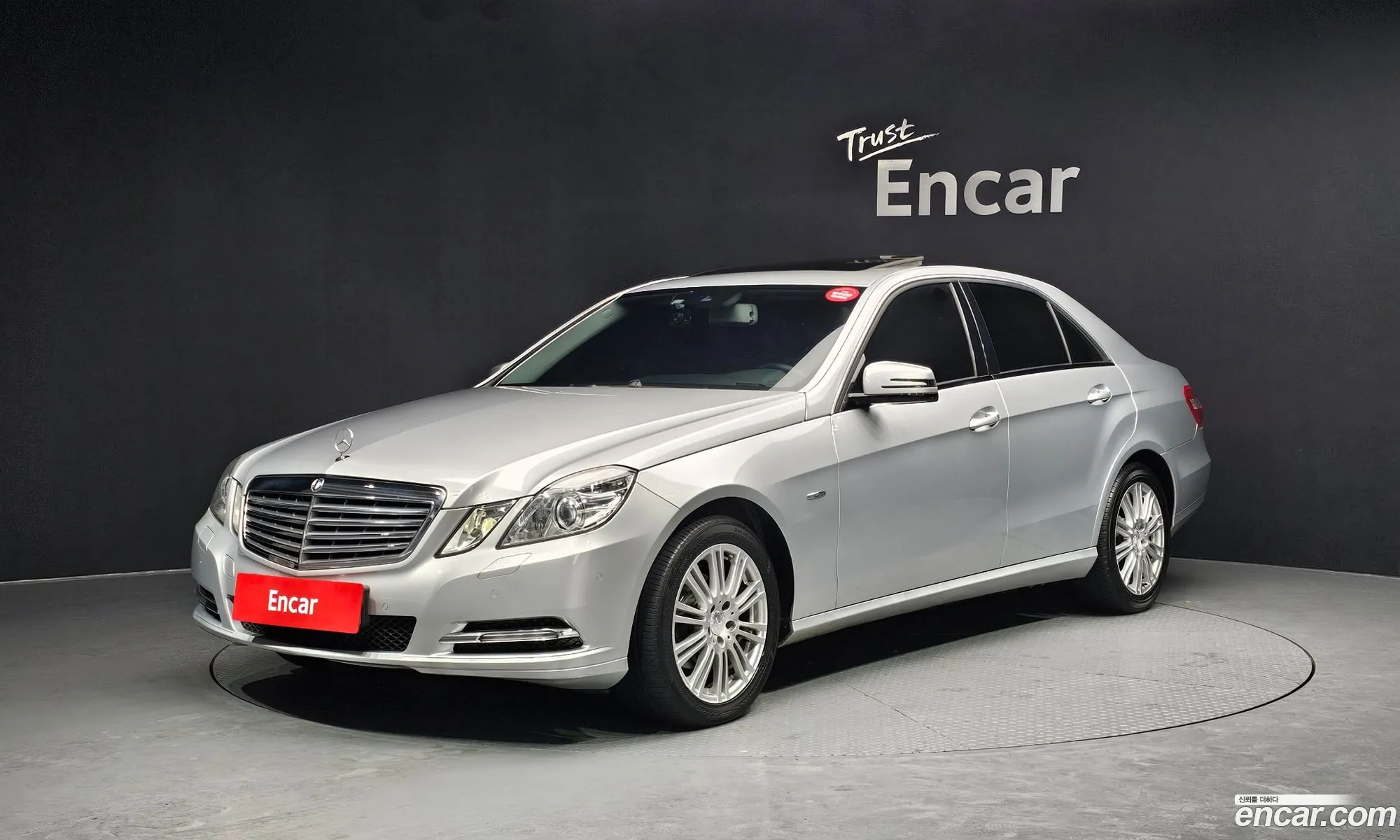 Mercedes-Benz E-Class W212 2011 WDDHF4JB2BA506294 — 14