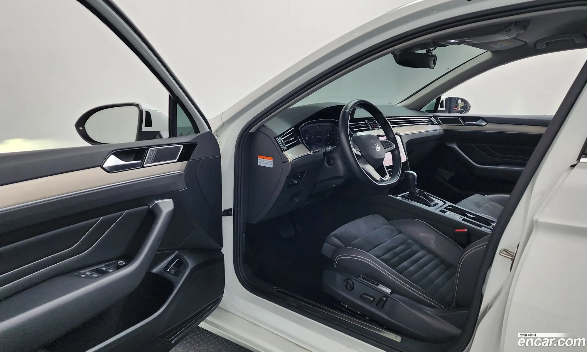 Volkswagen Passat GT 2021 — 13