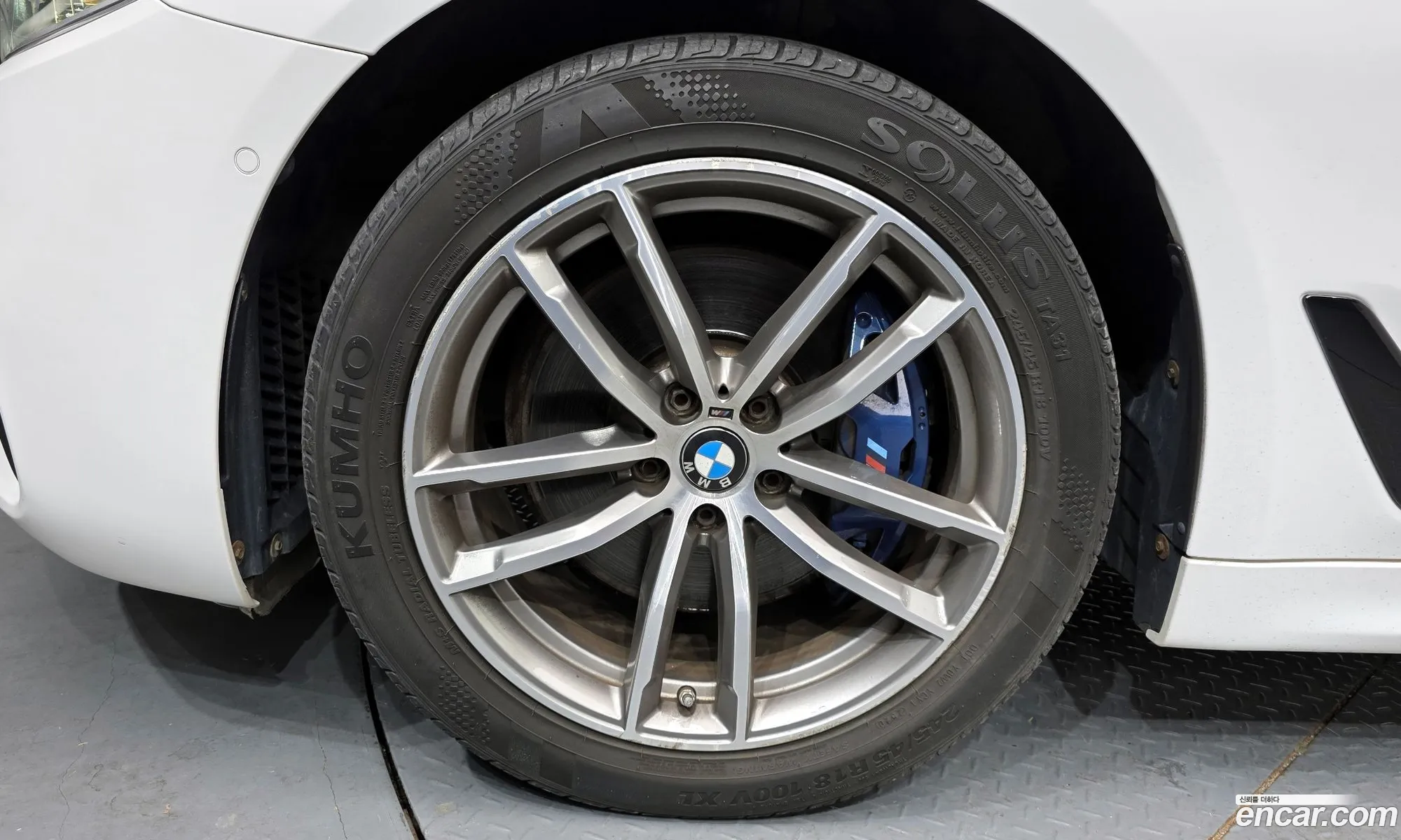 BMW 5 Series 2017 WBAJD9100HWA91663 — 17
