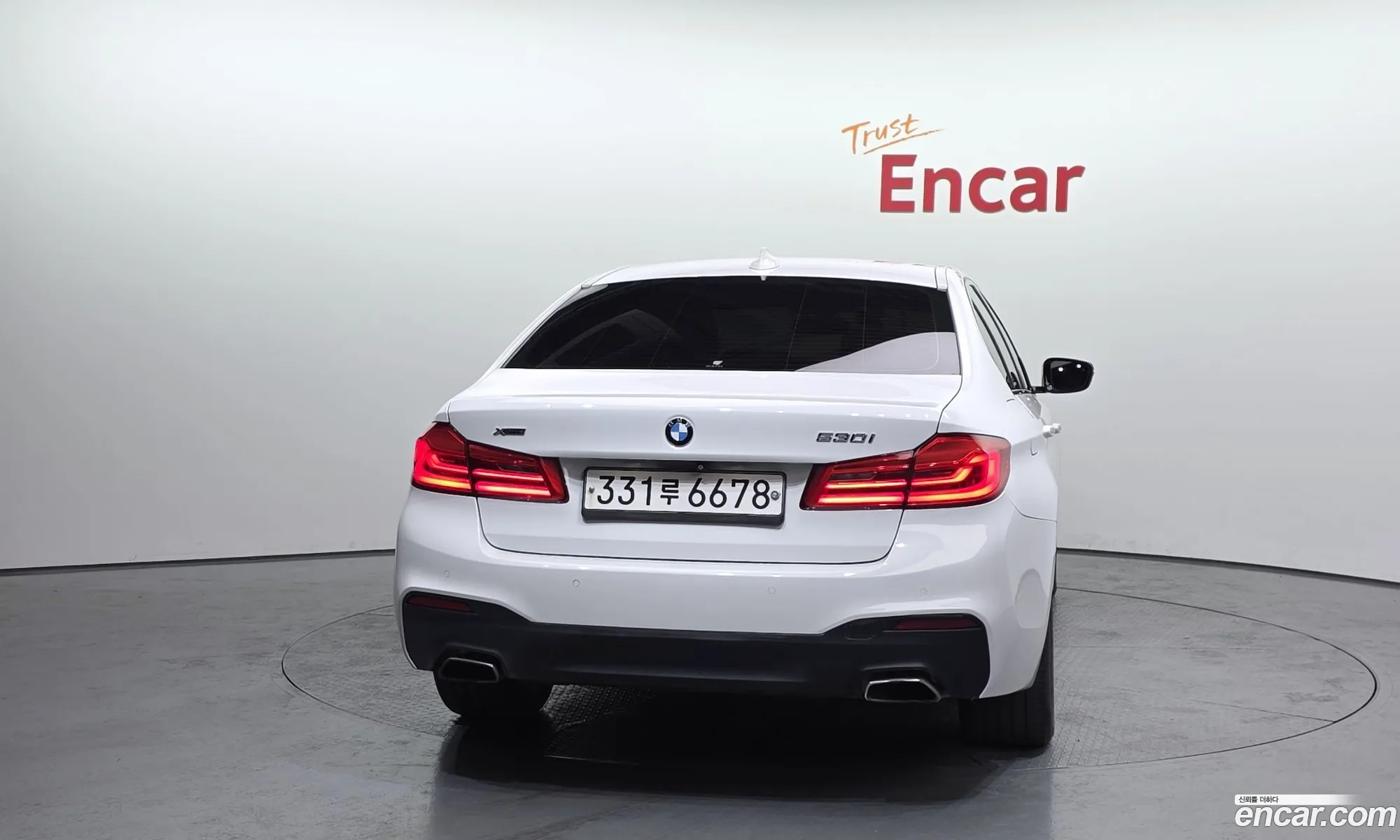 BMW 5 Series 2017 WBAJD9100HWA91663 — 9