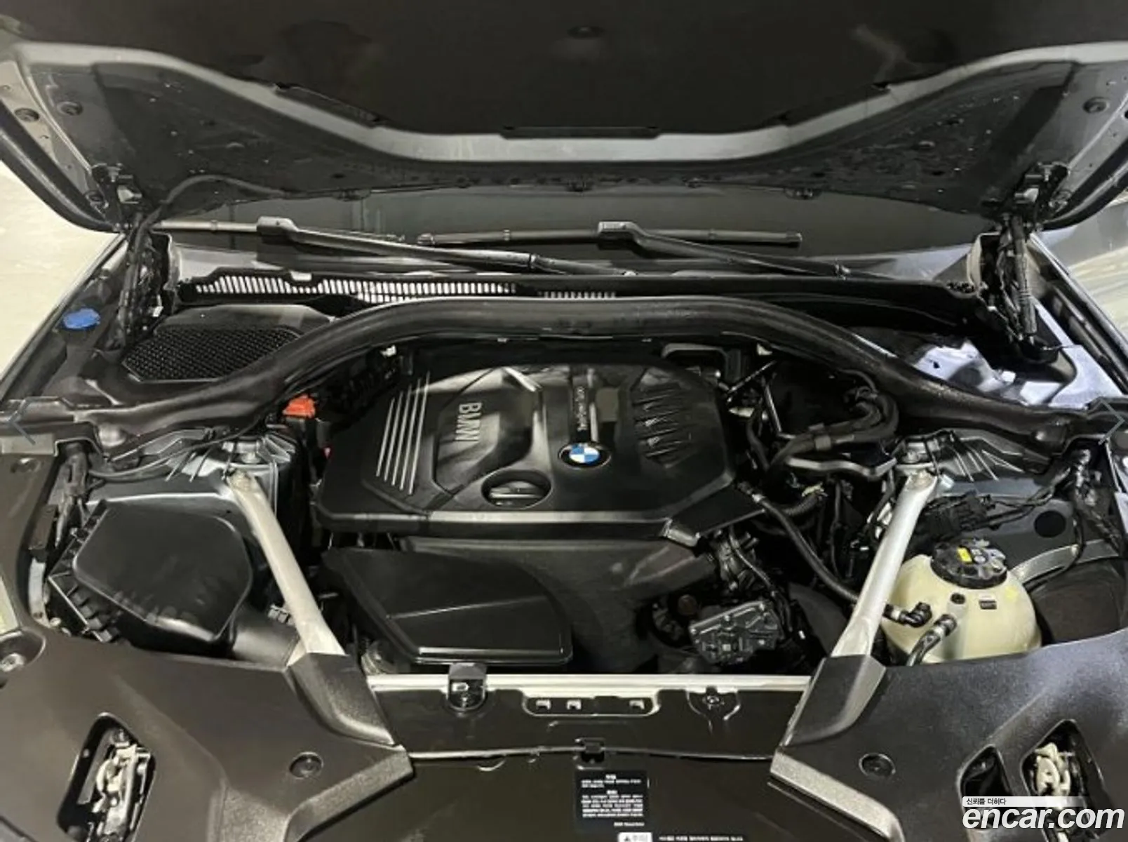 BMW 5 Series 2018 — 14