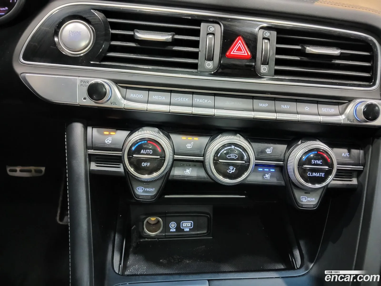 Genesis G70 2018 — 16
