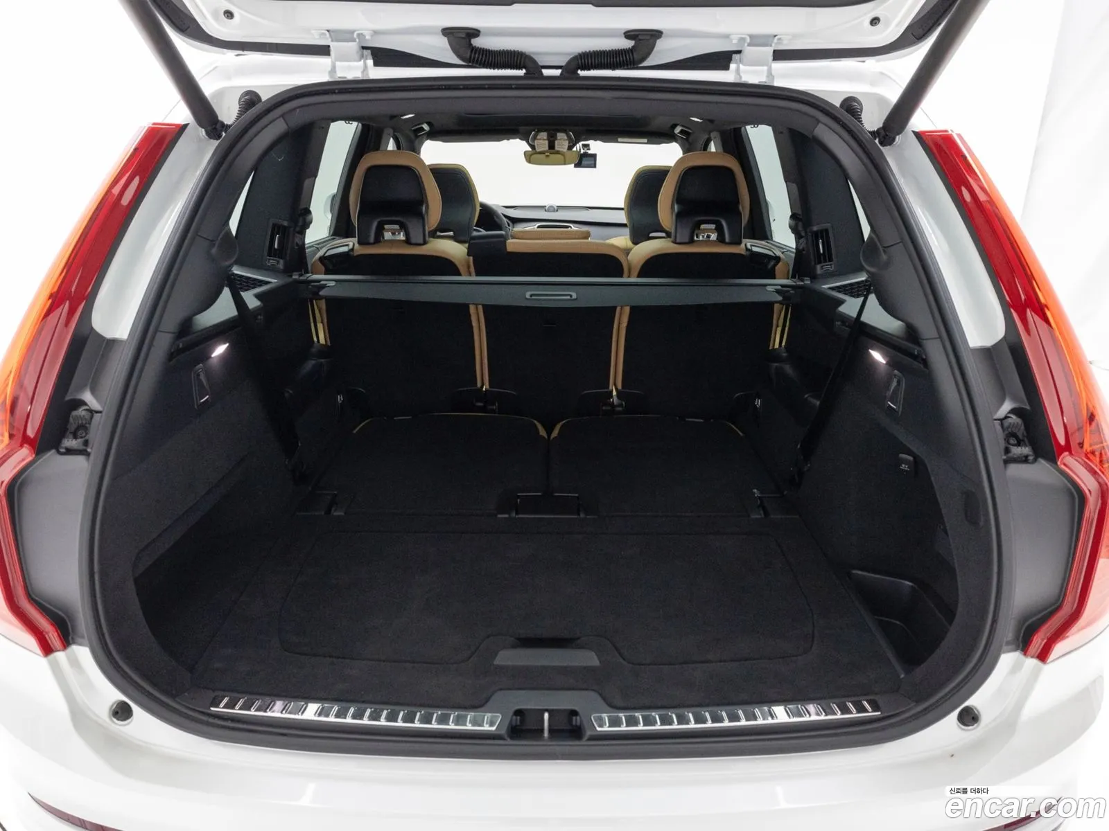 Volvo XC90 2025 — 8