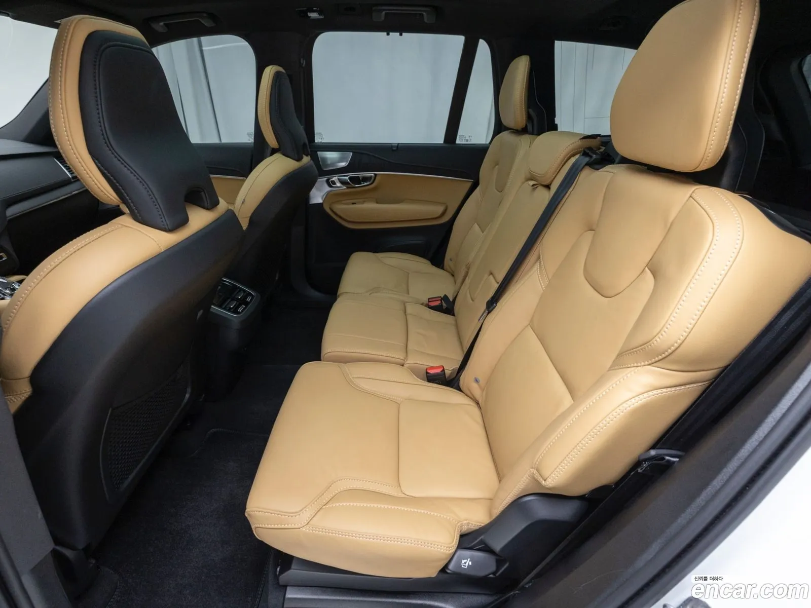 Volvo XC90 2025 — 4