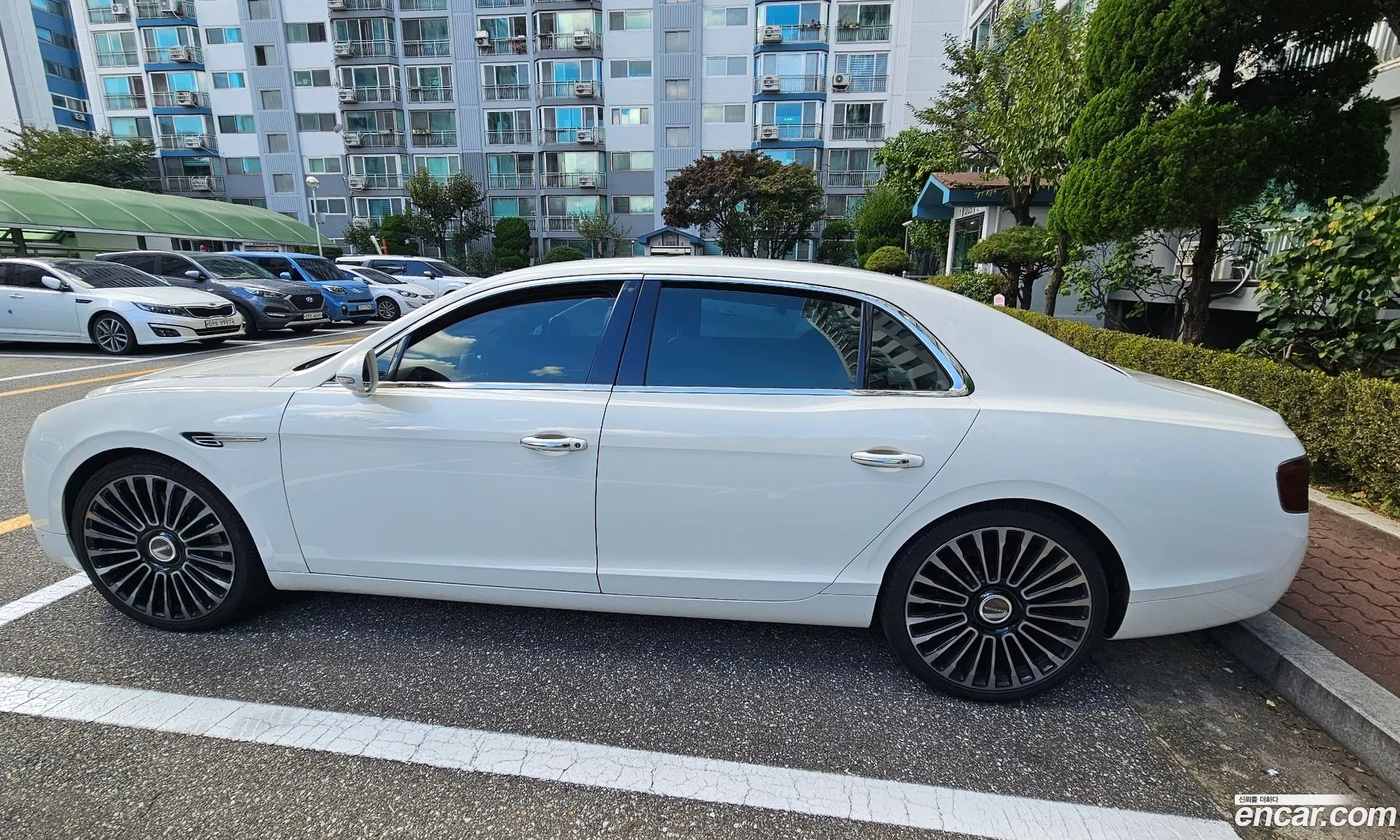 Bentley Flying Spur 2016 — 11