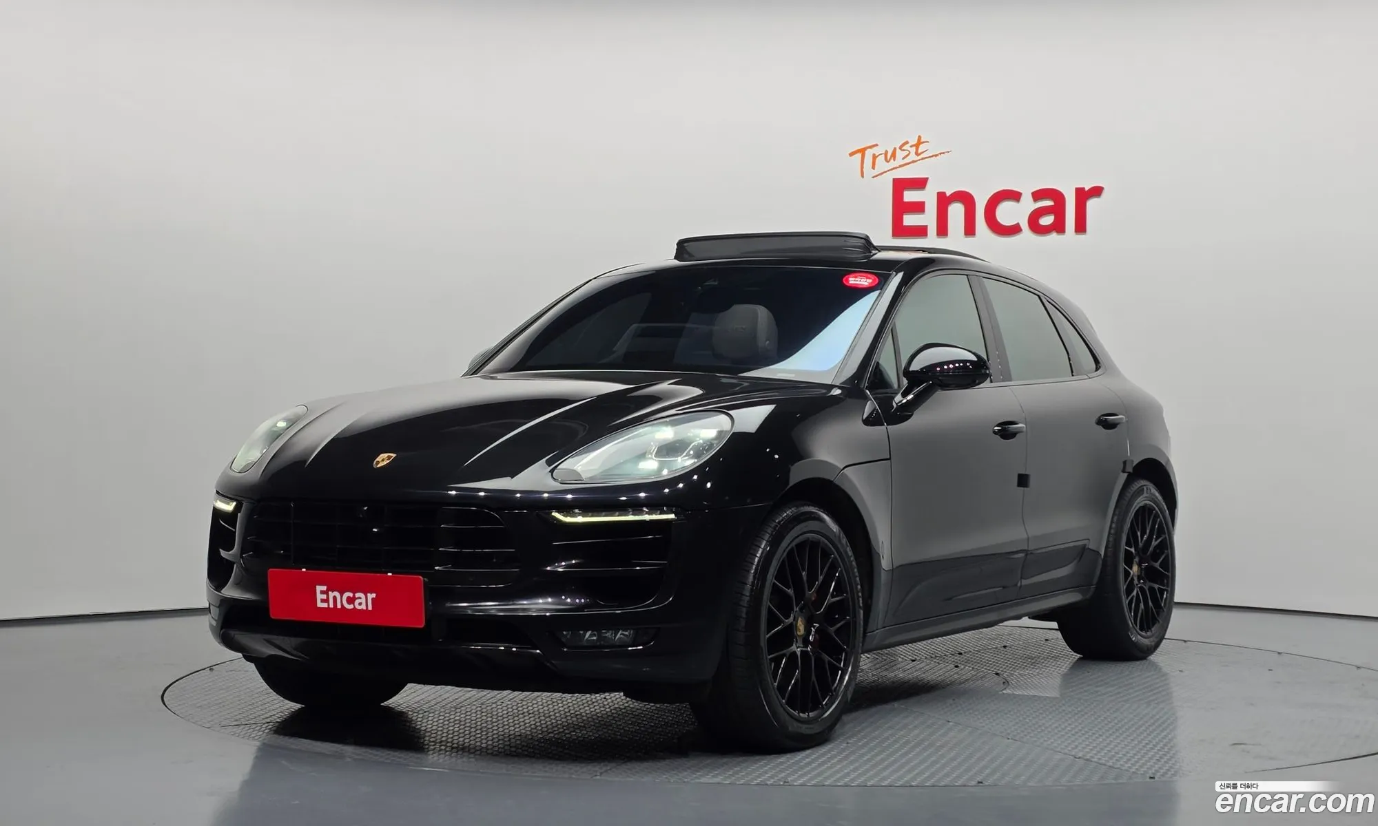 Porsche Macan 2017 — 10
