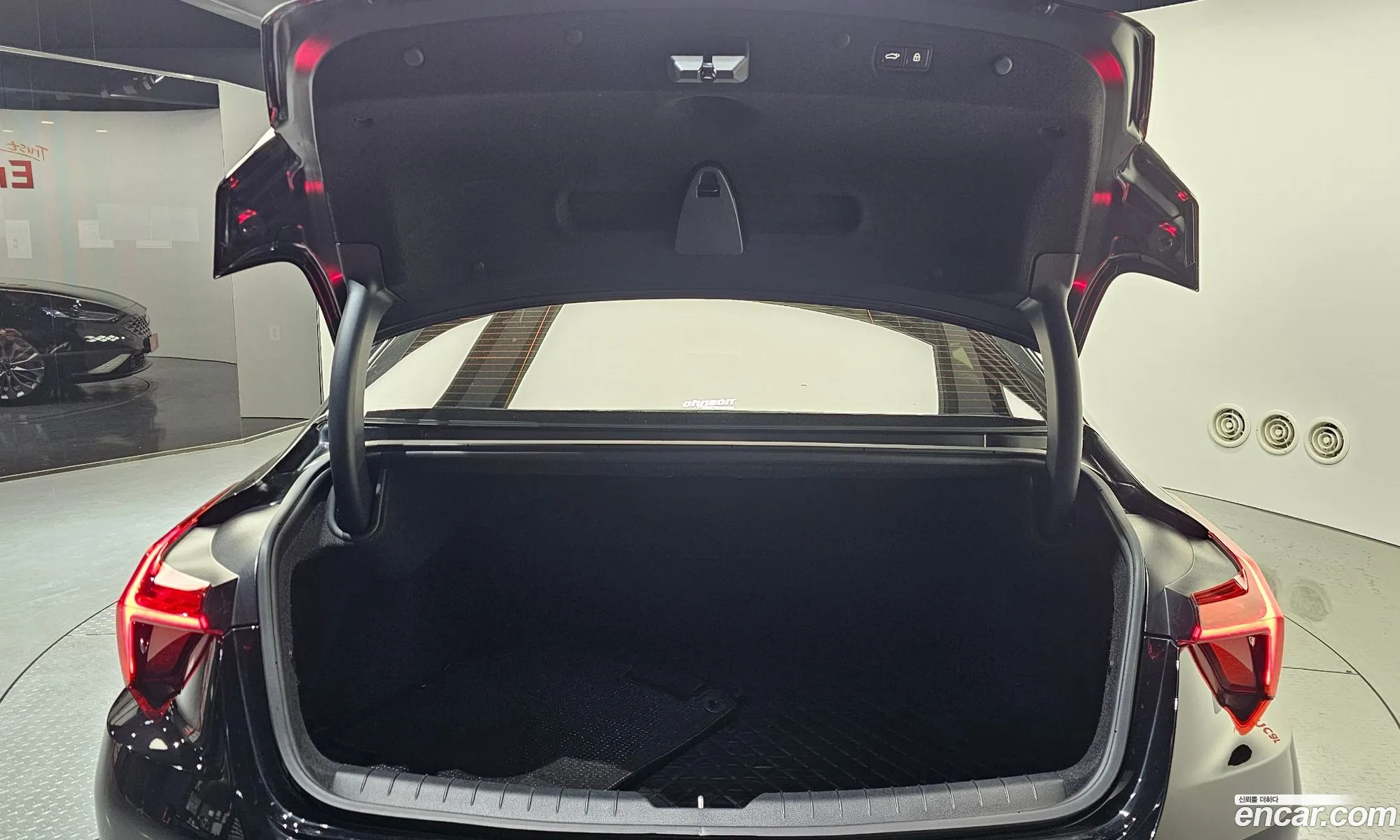 Kia K8 2021 — 3