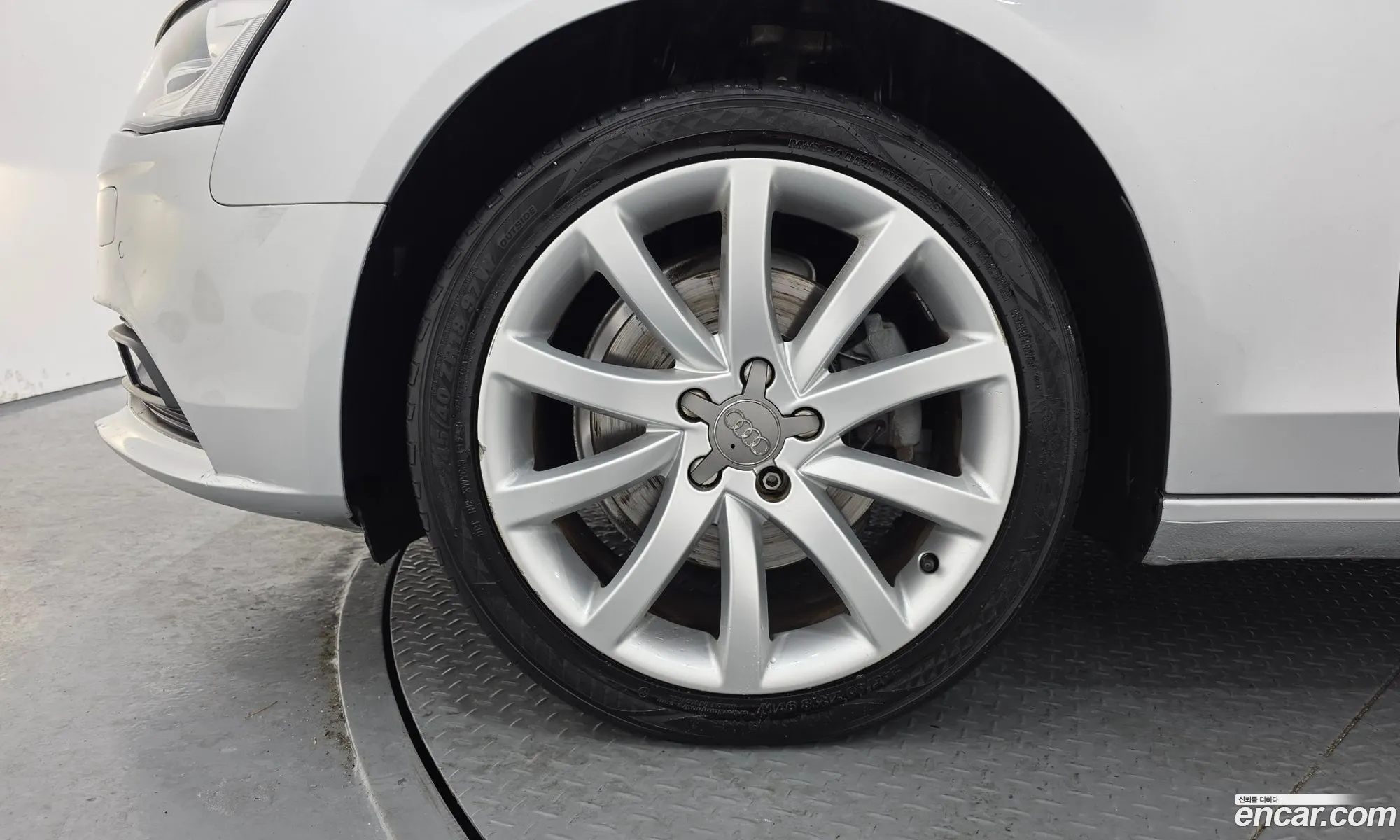 Audi A4 2012 — 16
