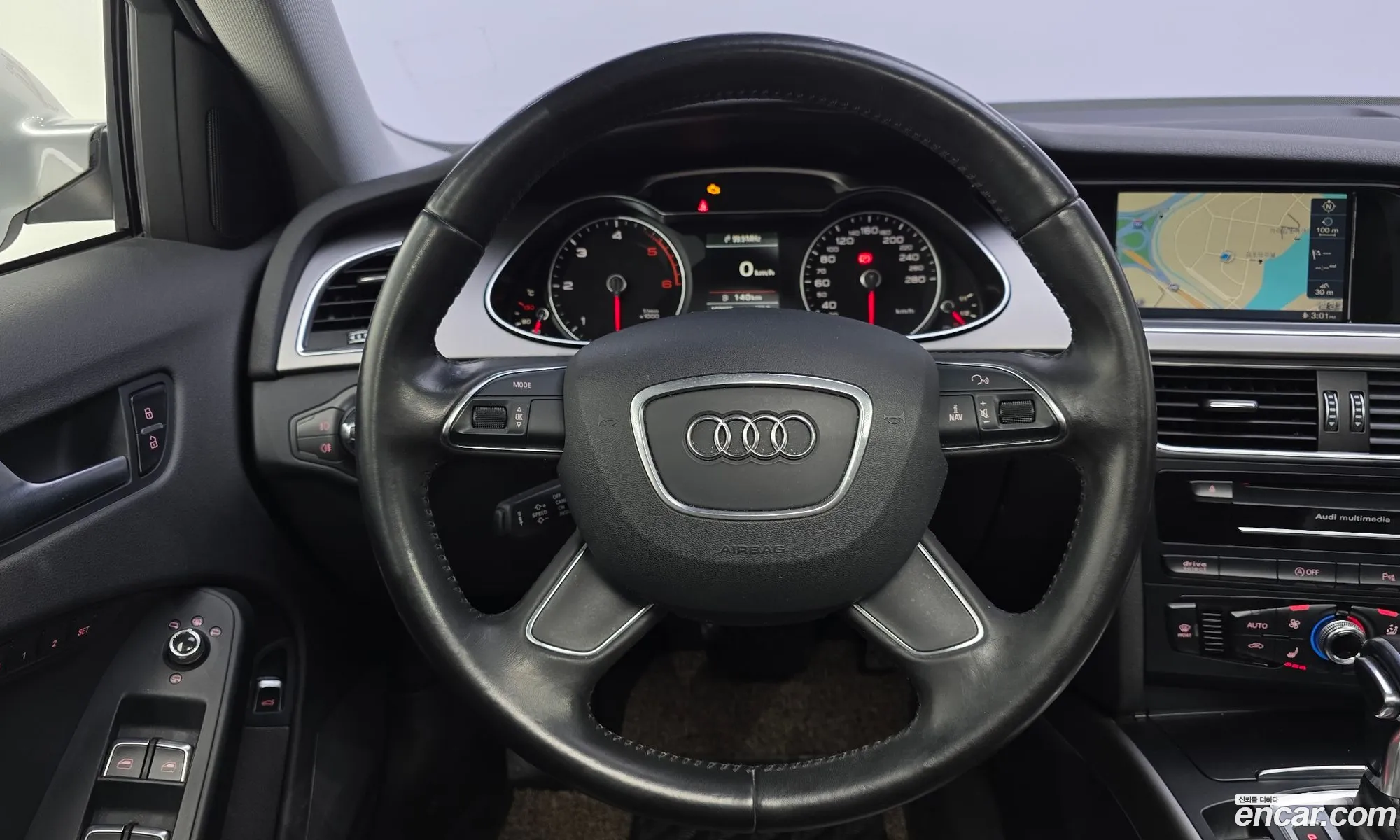 Audi A4 2012 — 2