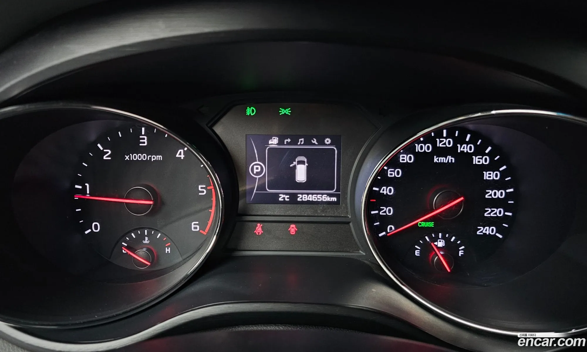 Kia Carnival 2016 — 16