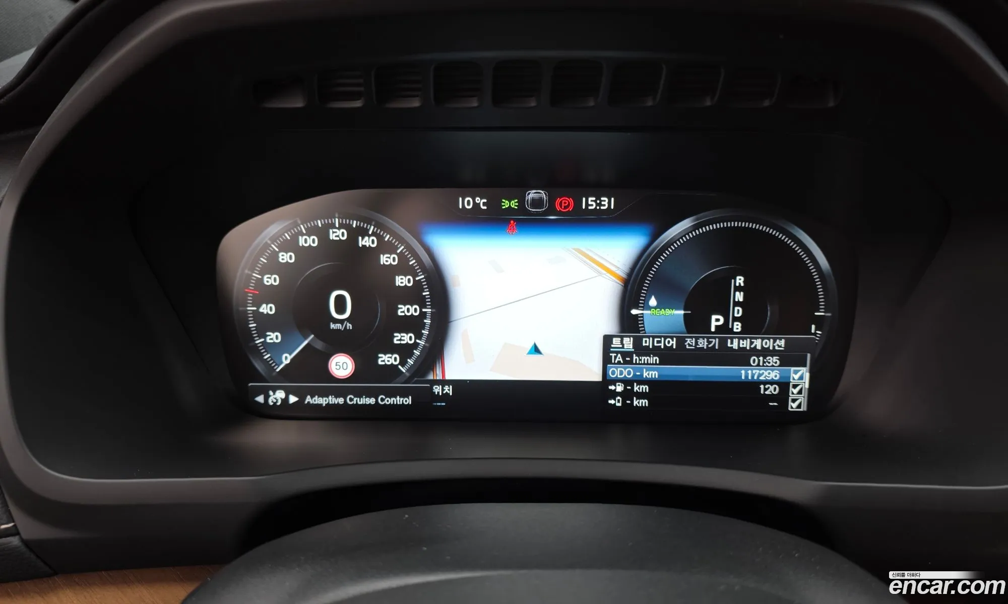Volvo XC90 2018 YV1LFBR0DJ1354449 — 3