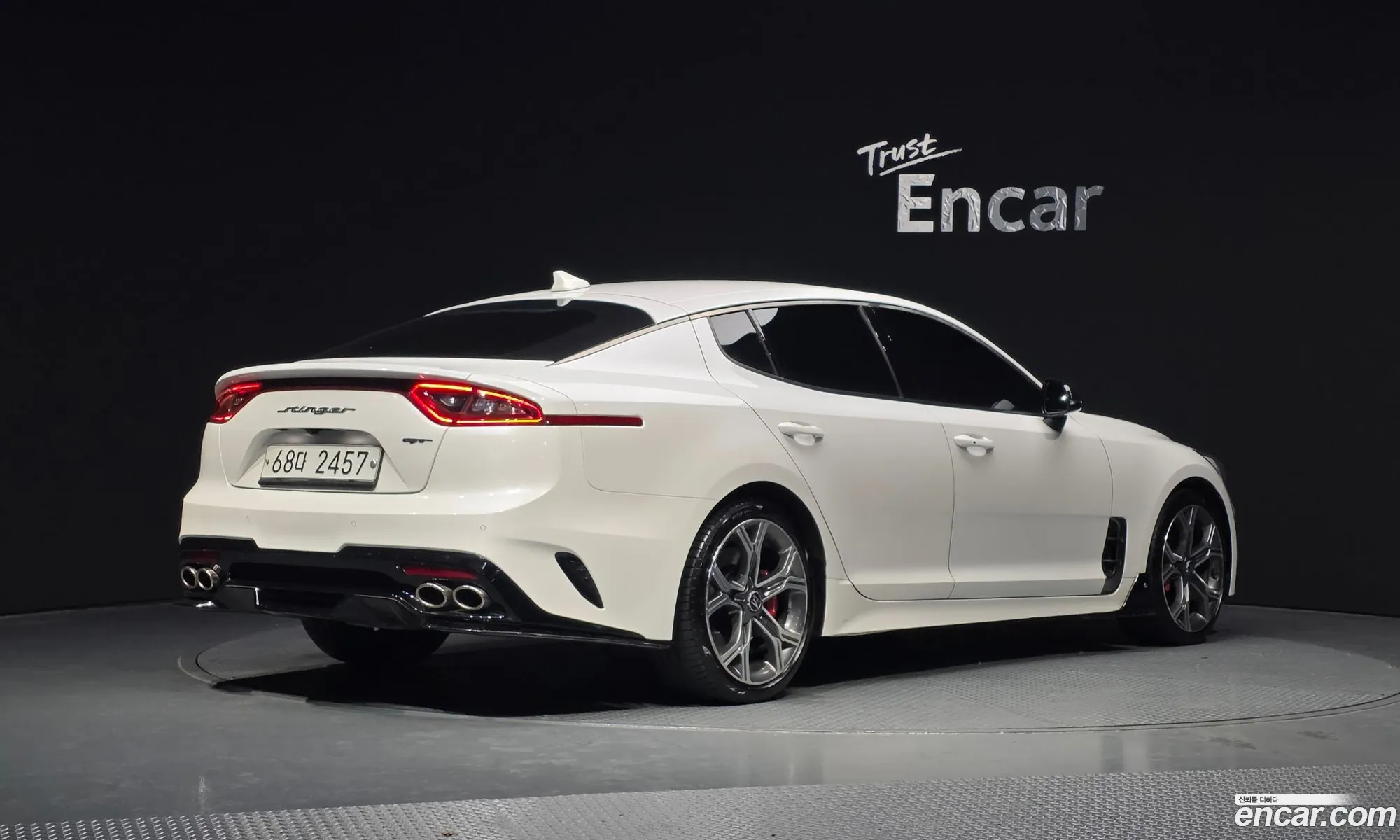 Kia Stinger 2019 — 19
