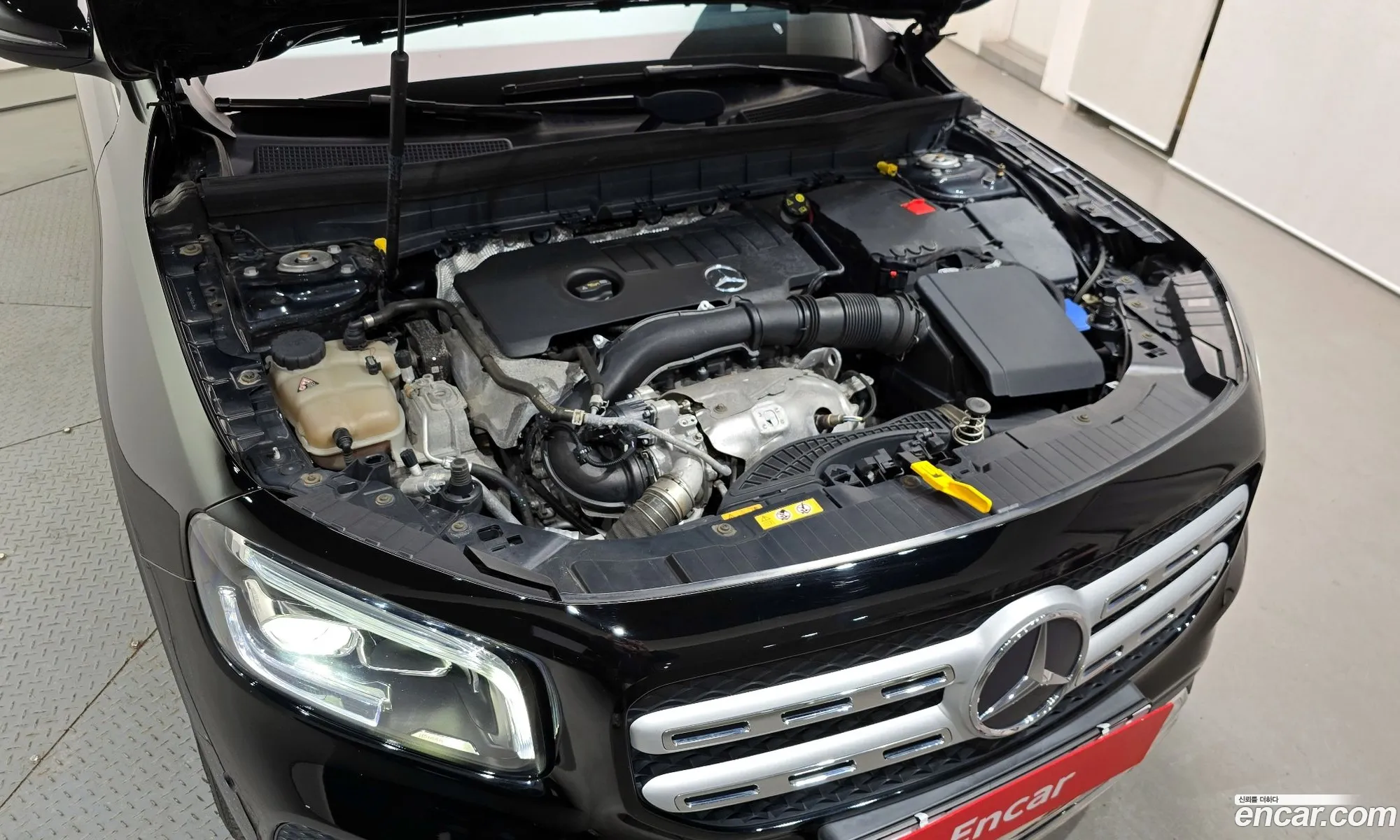 Mercedes-Benz GLB-Class X247 2021 — 14