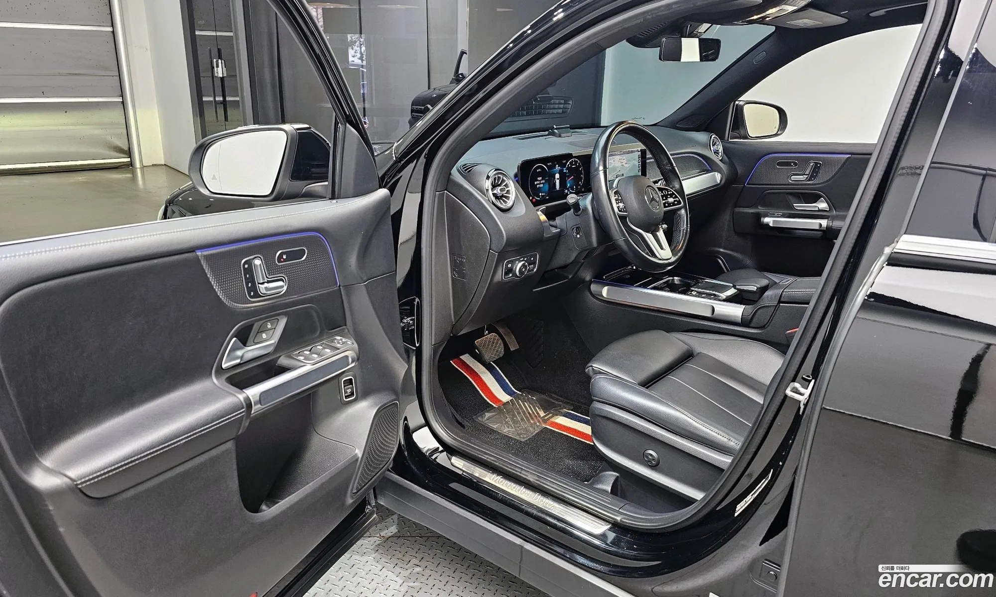 Mercedes-Benz GLB-Class X247 2021 — 17