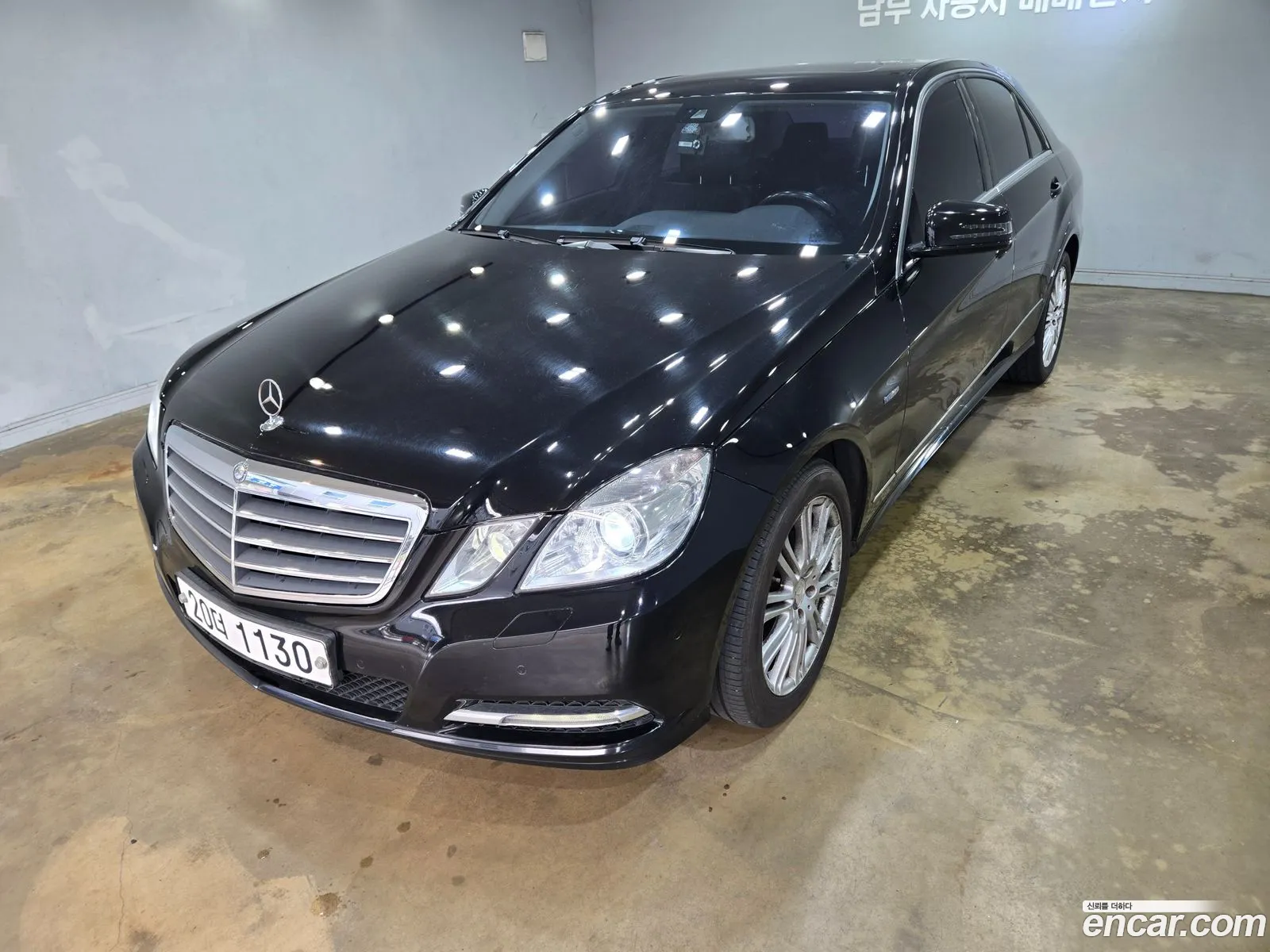 Mercedes-Benz E-Class W212 2011 — 16