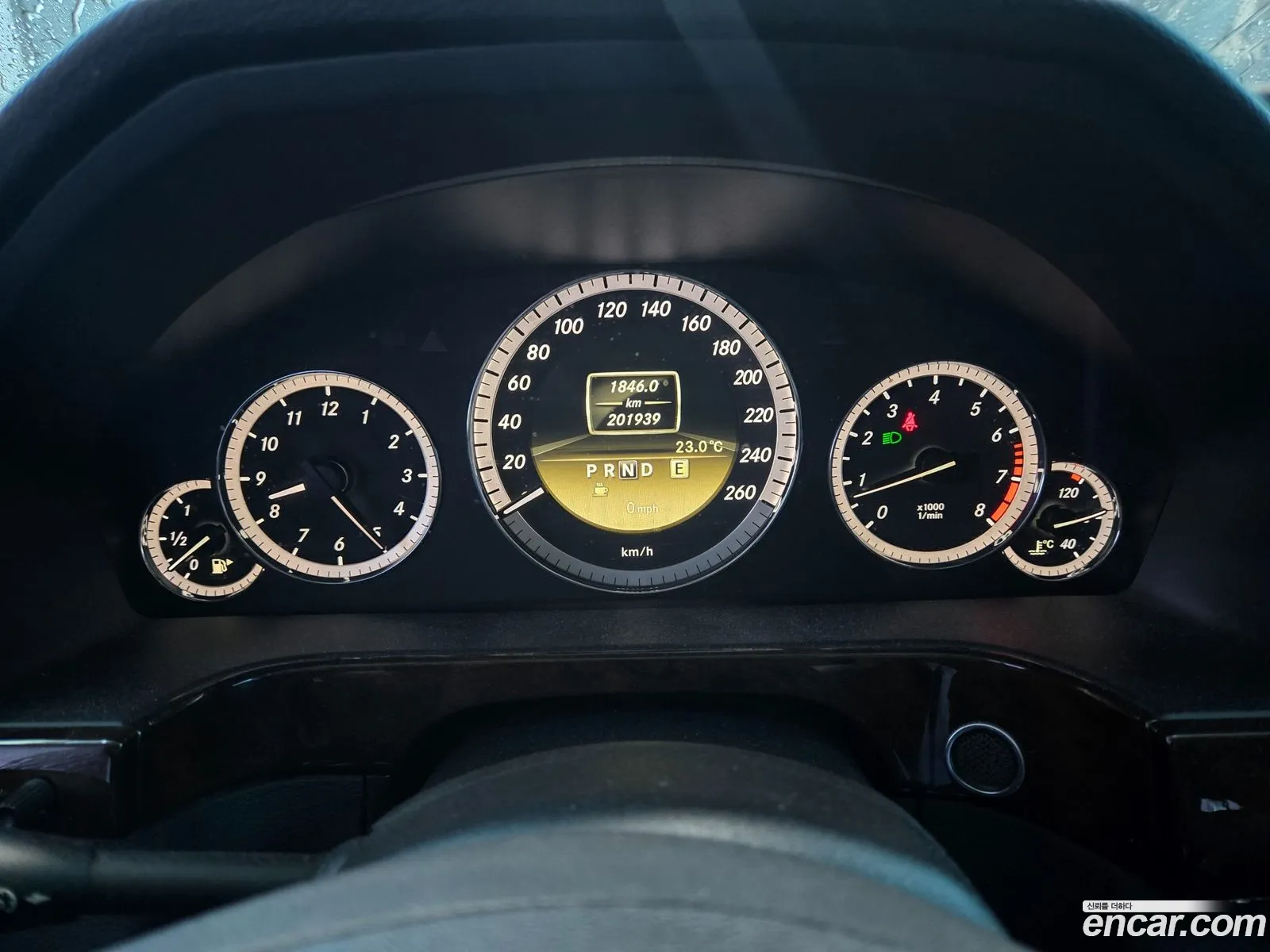 Mercedes-Benz E-Class W212 2011 — 10