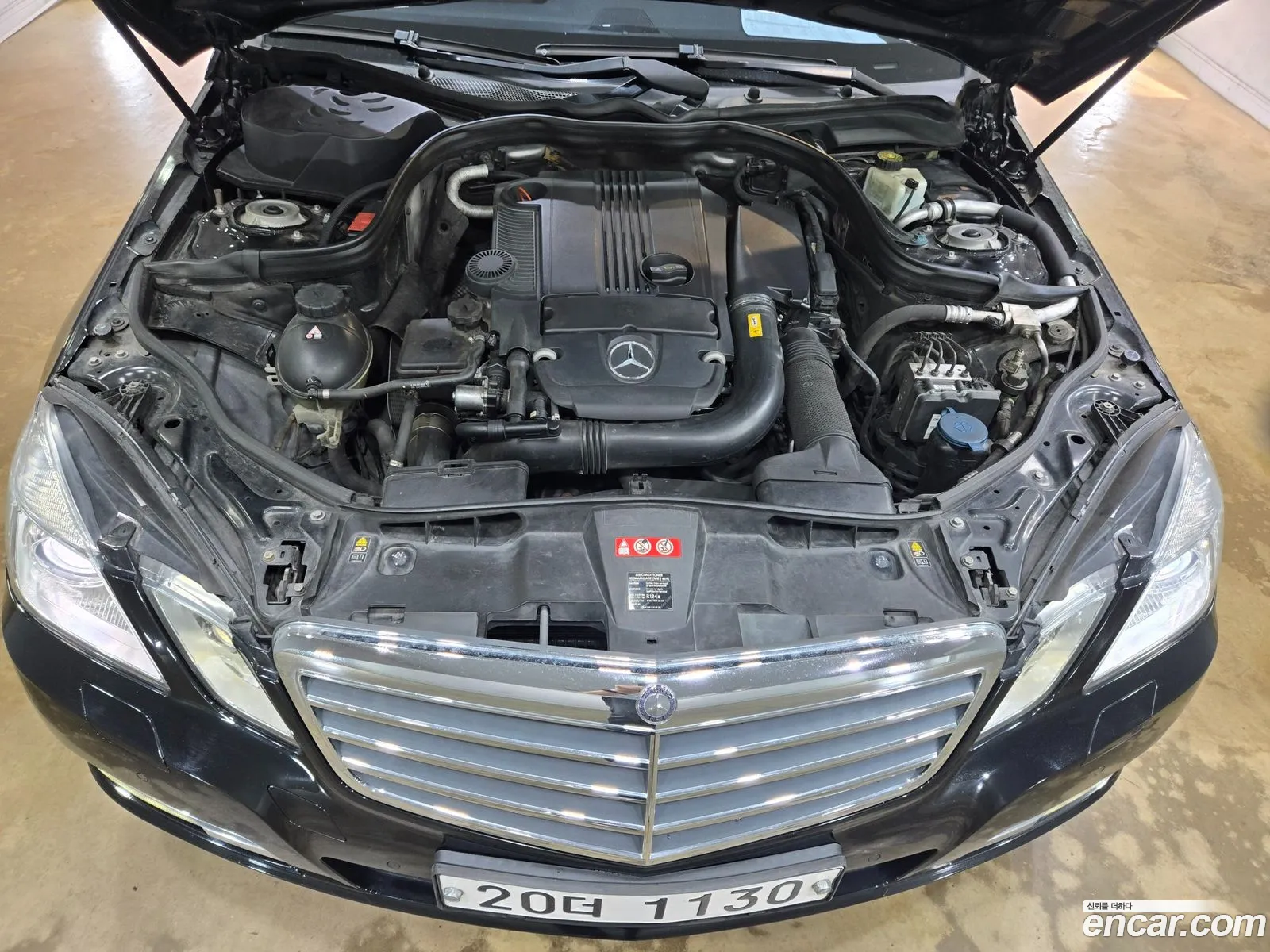 Mercedes-Benz E-Class W212 2011 — 14