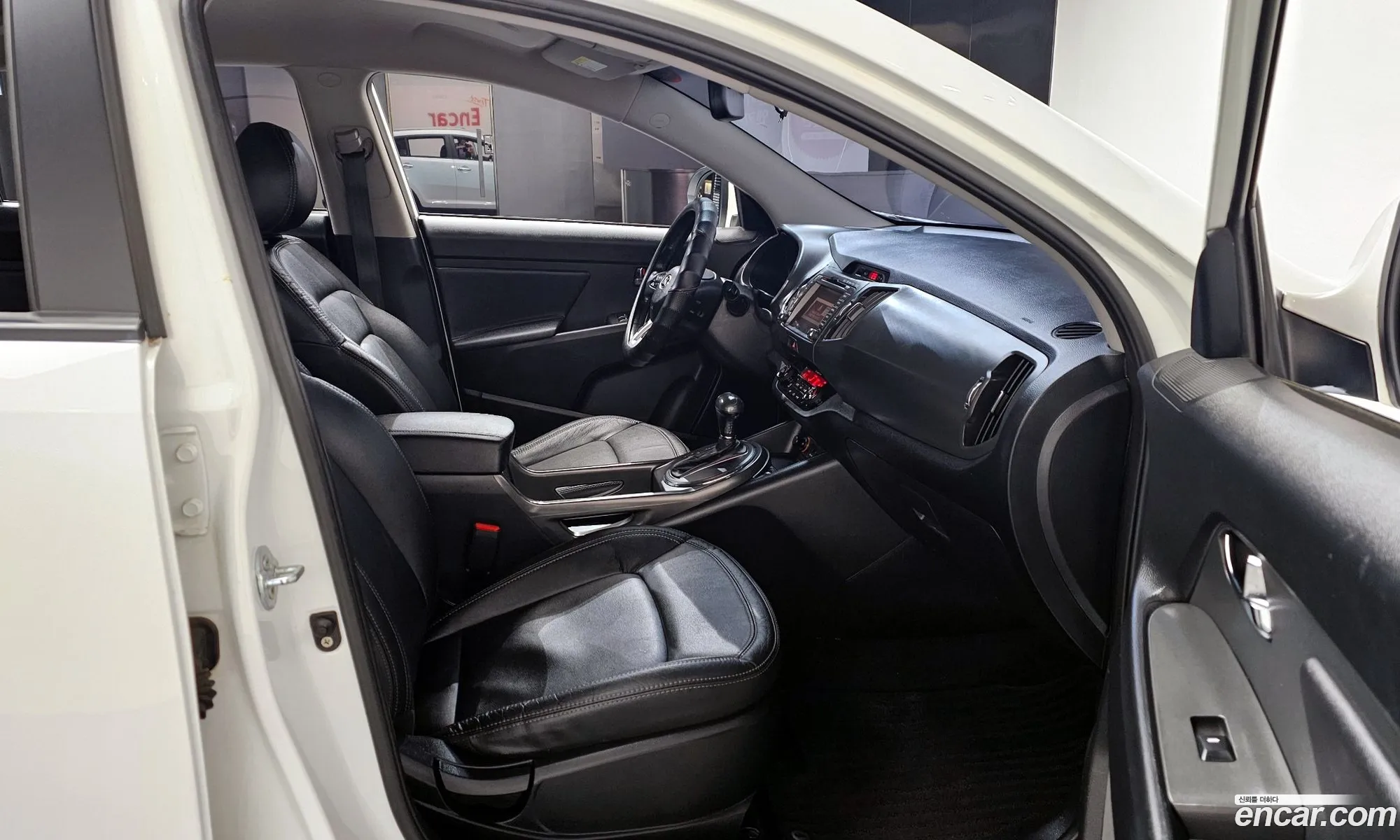 Kia Sportage R 2012 — 8