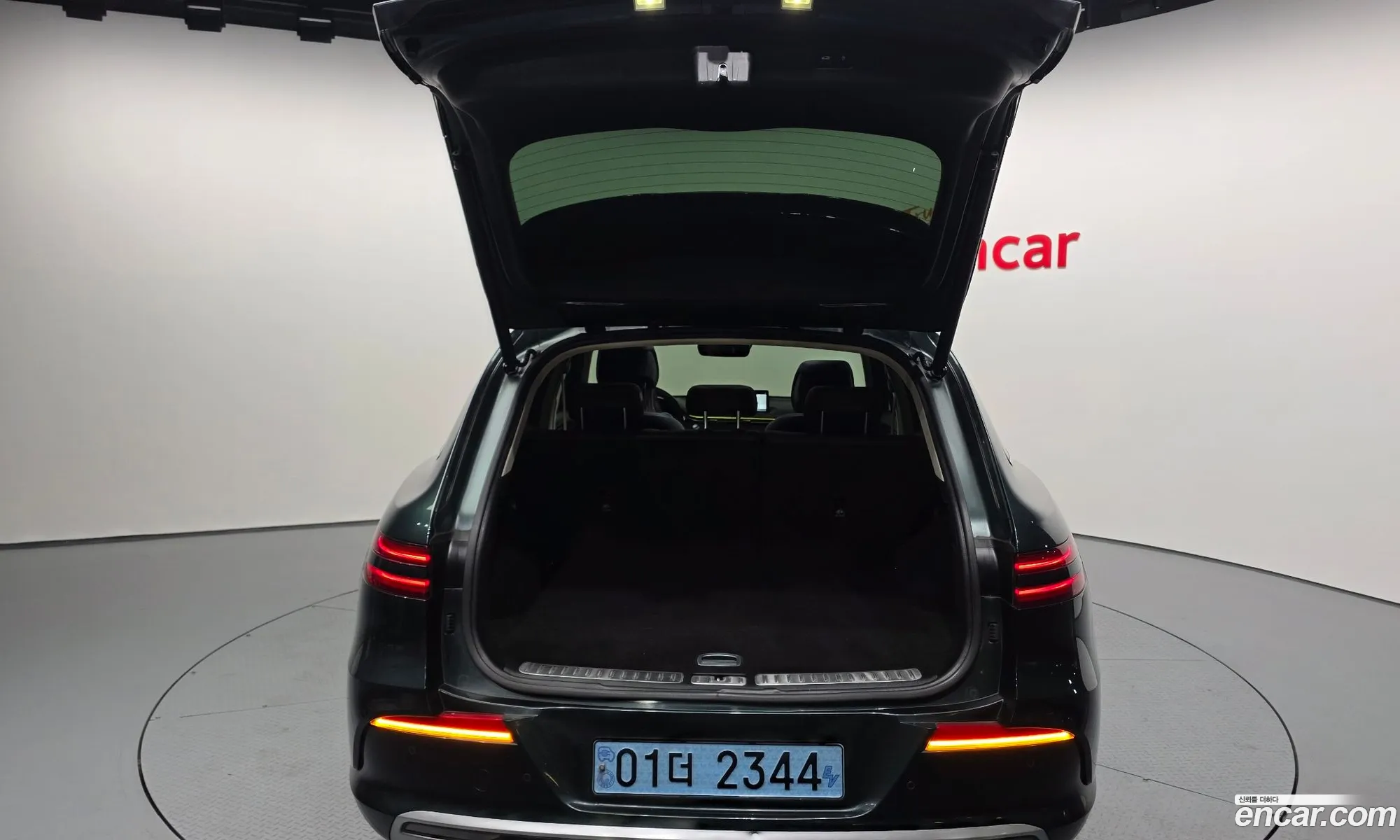 Genesis Electrified GV70