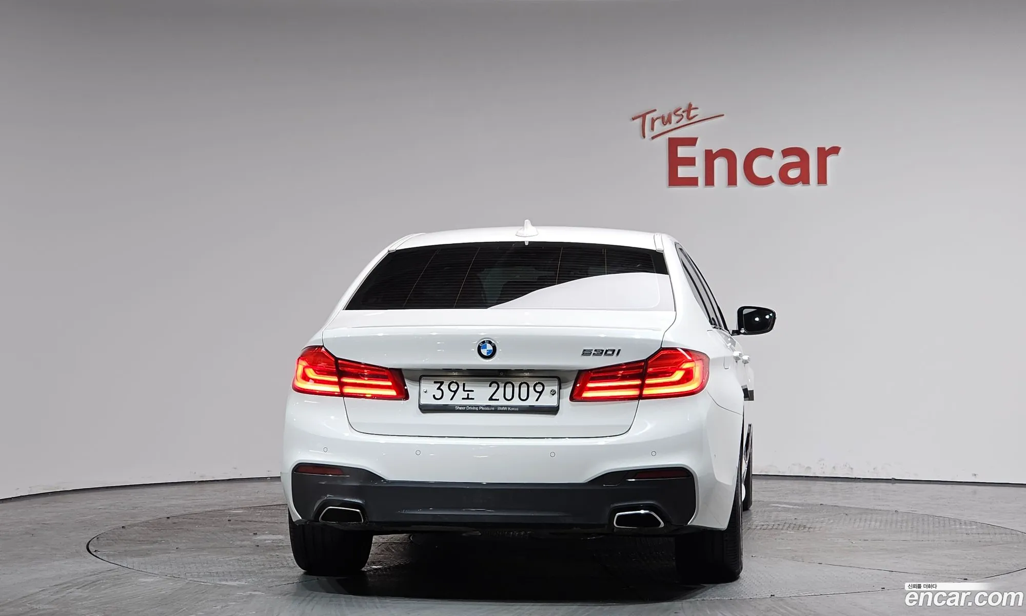 BMW 5 Series 2017 — 14