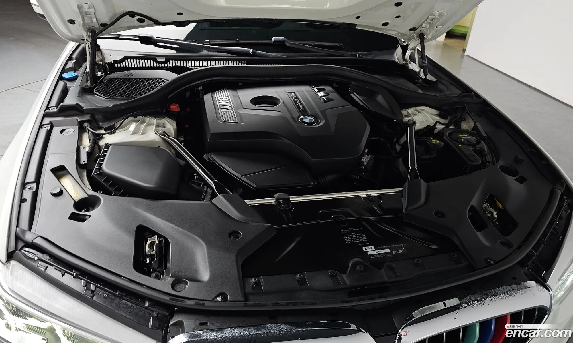BMW 5 Series 2017 — 8