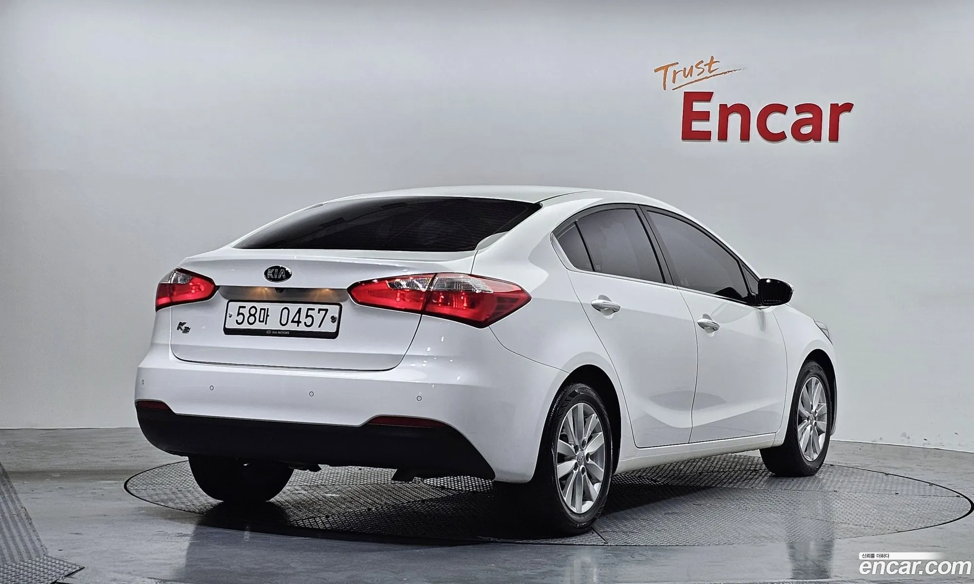 Kia K3 2015 — 19