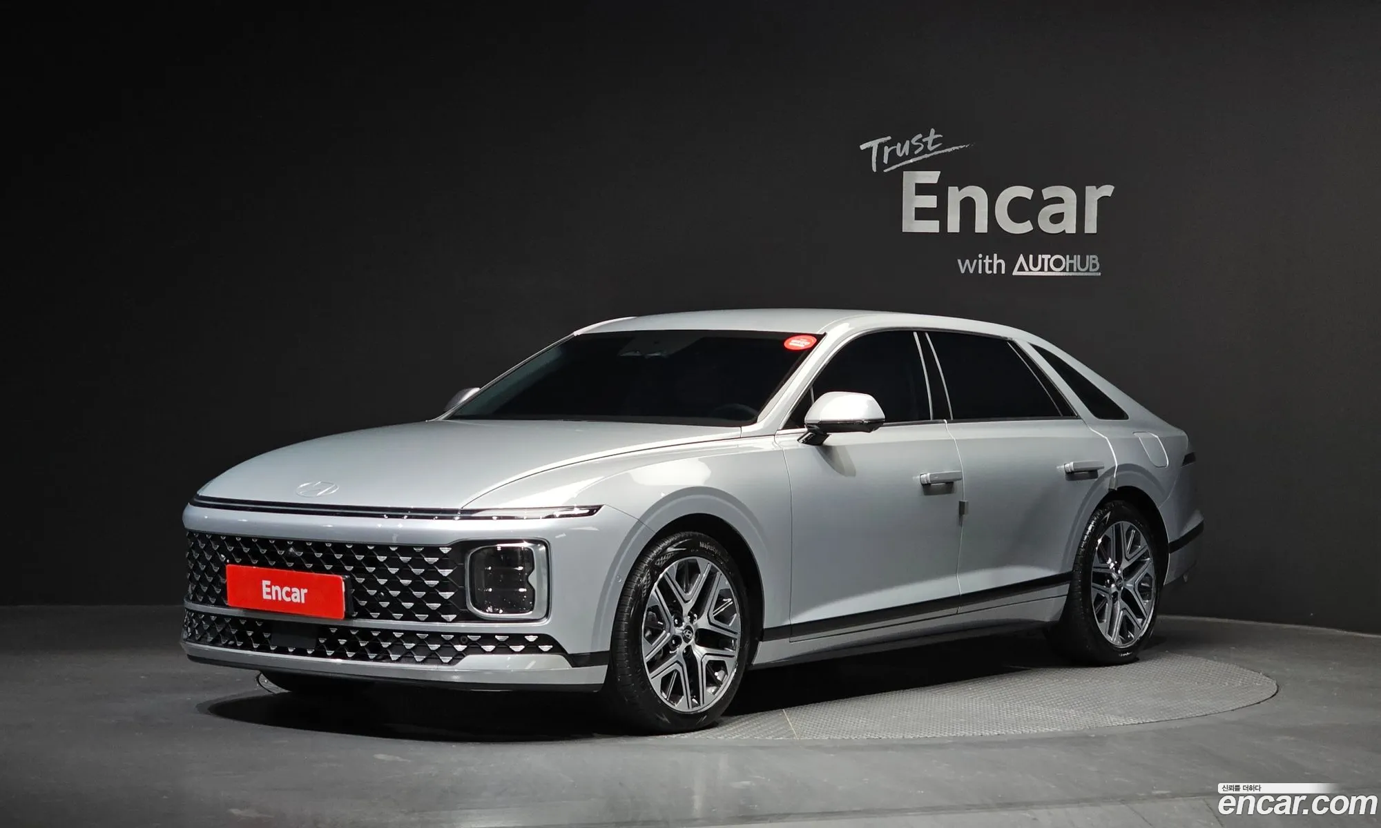 Hyundai Grandeur Hybrid 2025 — 14