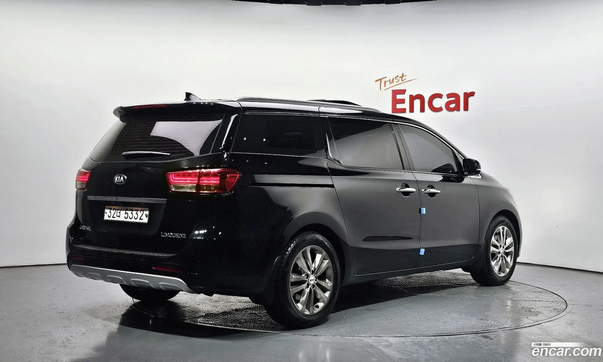 Kia Carnival 2017 KNAMB81ABHS340689 — 17