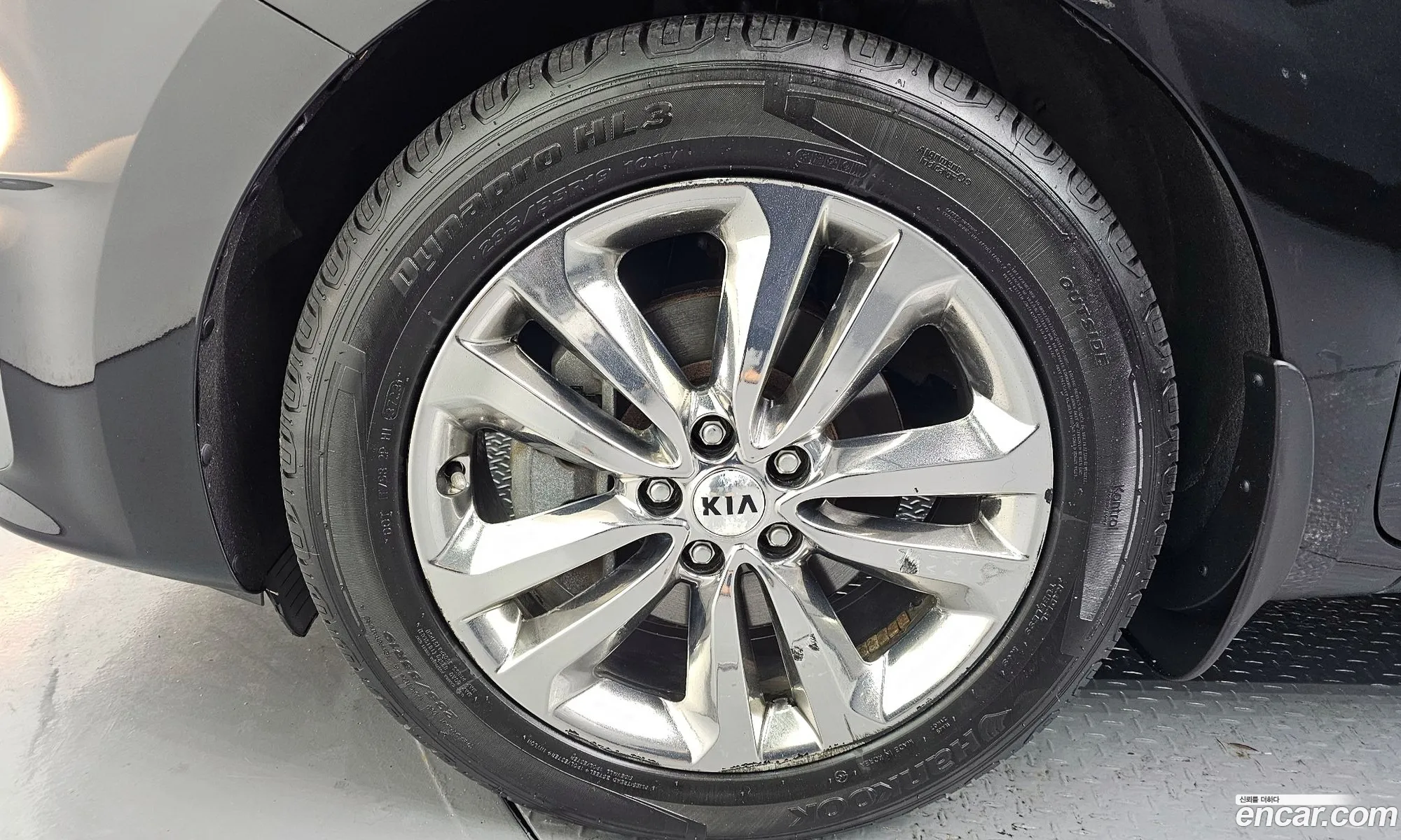 Kia Carnival 2017 KNAMB81ABHS340689 — 18