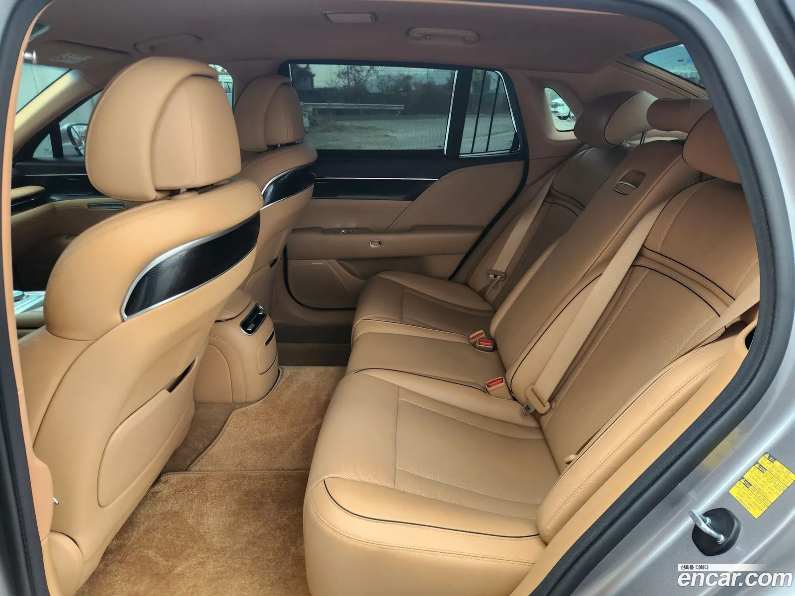Genesis G90 2023 — 10
