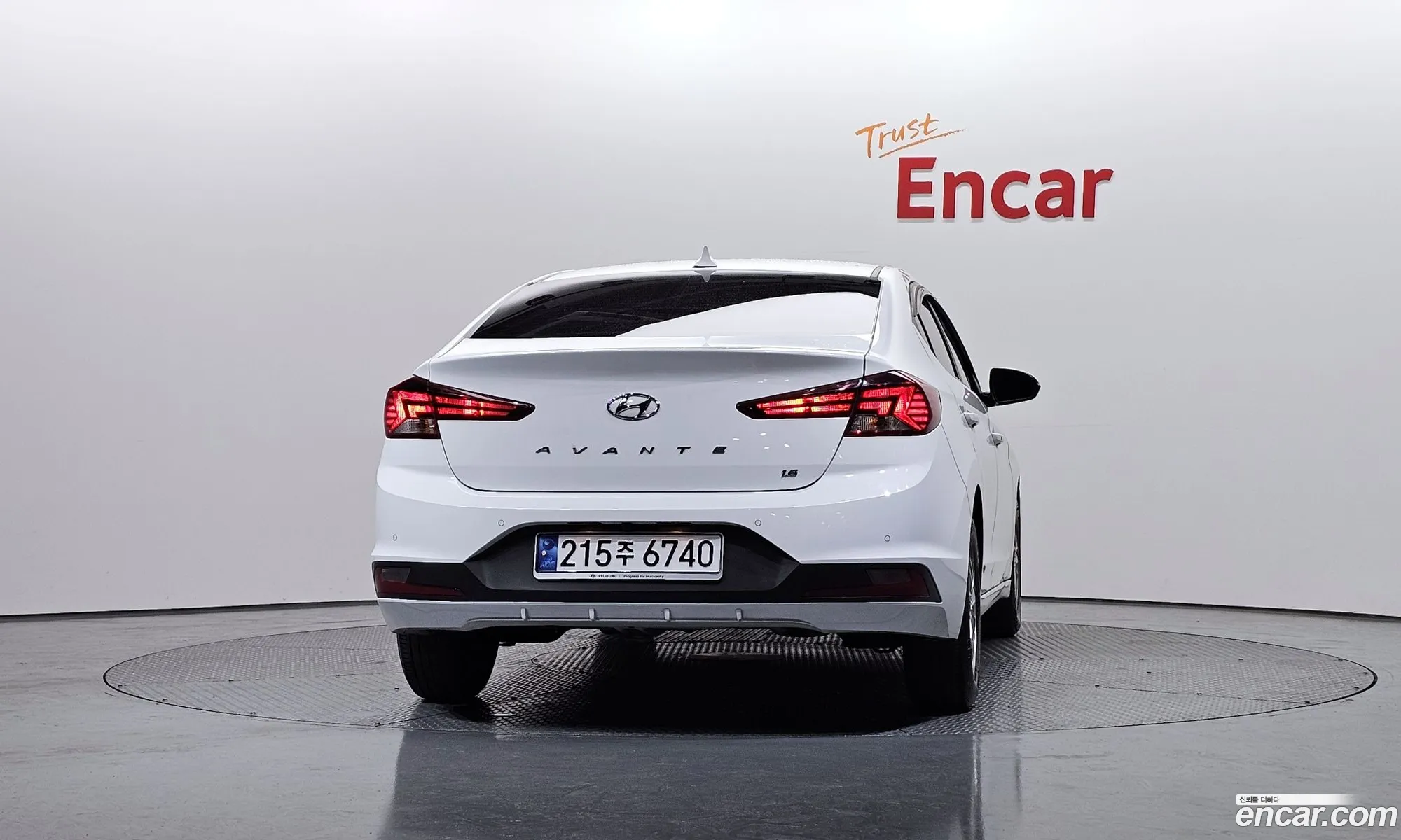 Hyundai Elantra AD 2019 — 20