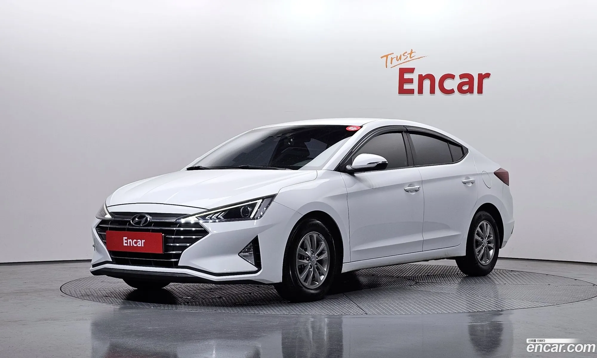 Hyundai Elantra AD 2019 — 11
