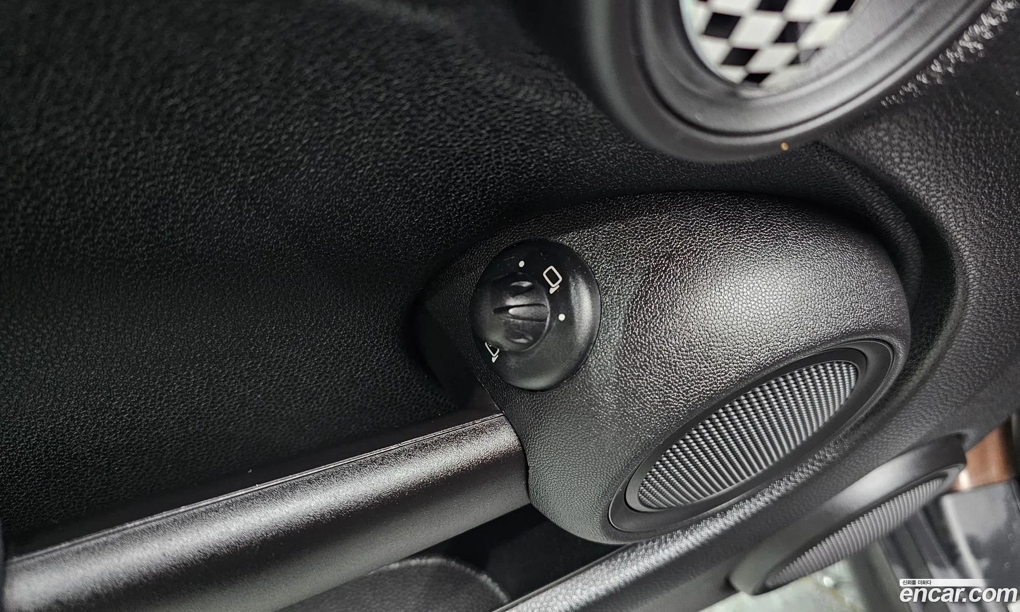 Mini Cooper 2011 WMWSU3103CT205051 — 4