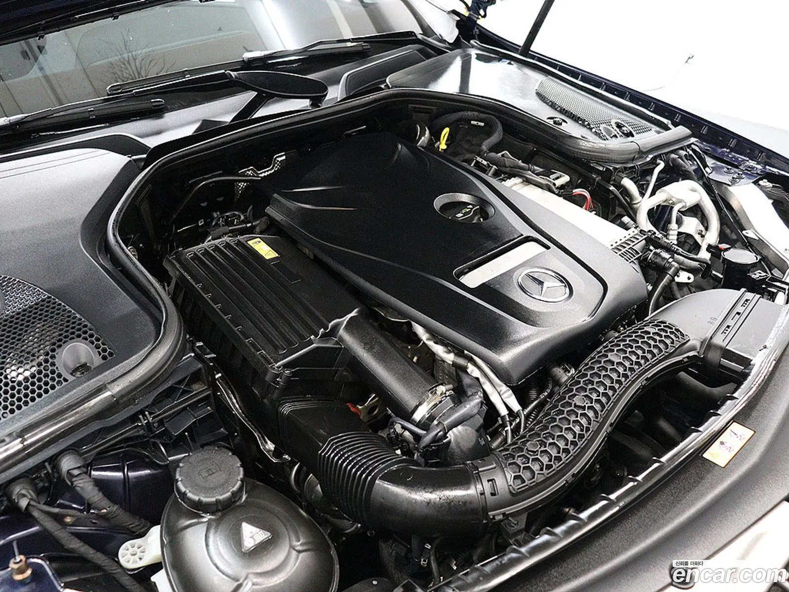 Mercedes-Benz E-Class W213 2016 — 16