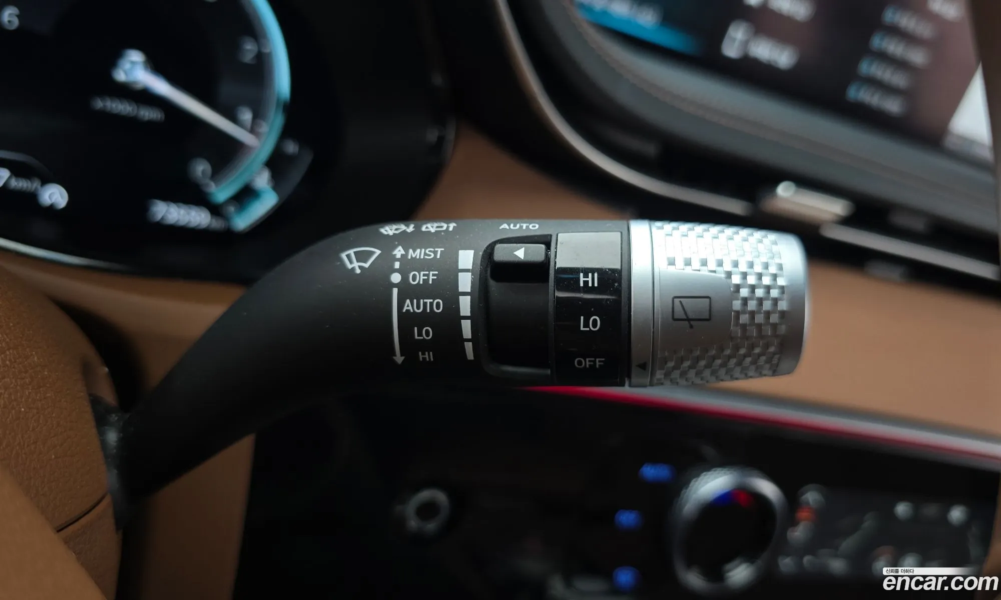 Genesis GV70 2022 — 14
