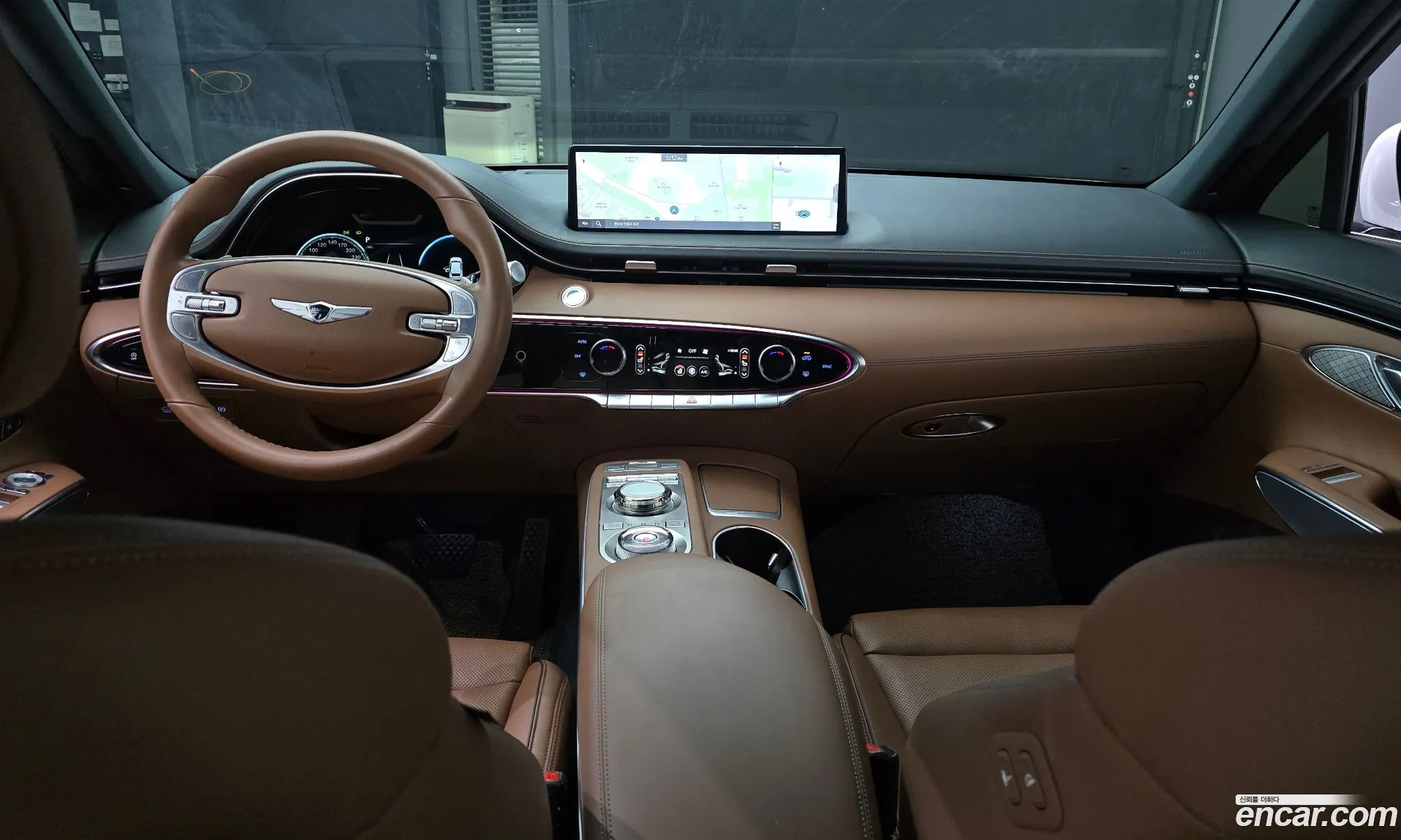Genesis GV70 2022 — 16