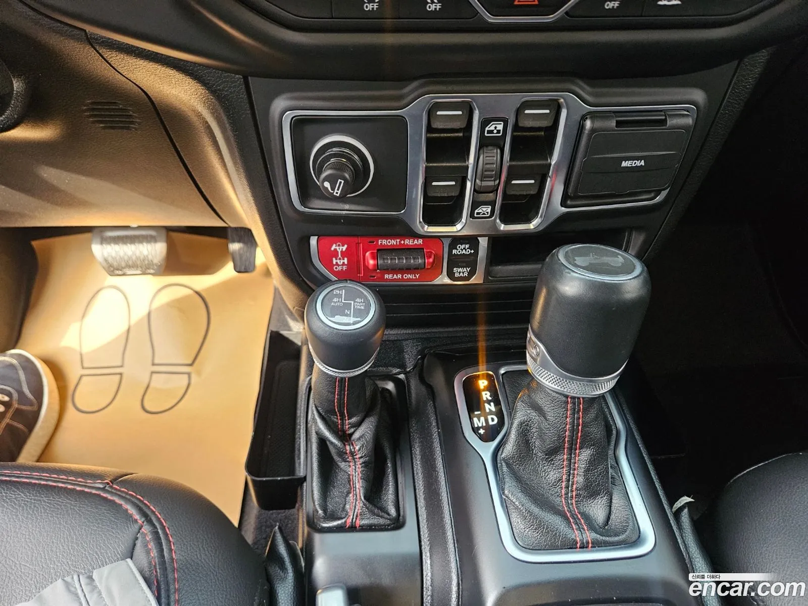 Jeep Wrangler 2021 — 14