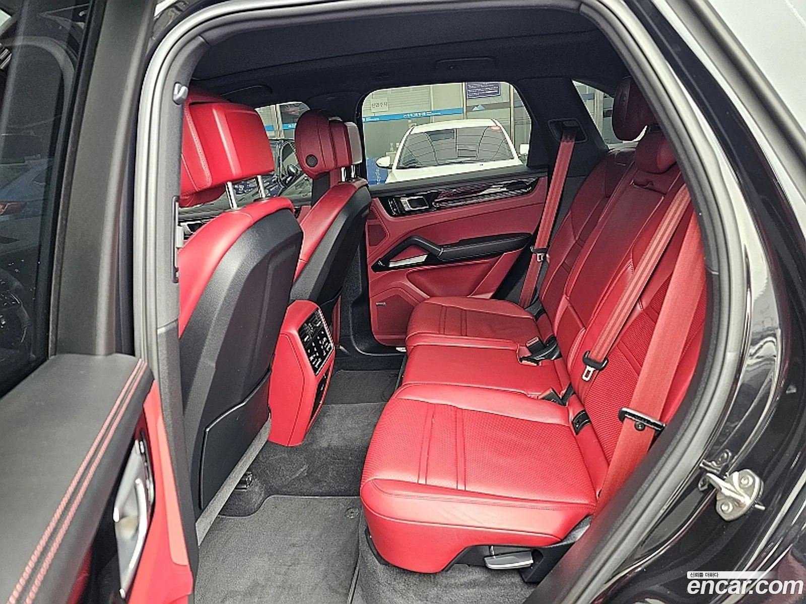 Porsche Cayenne 2019 — 17