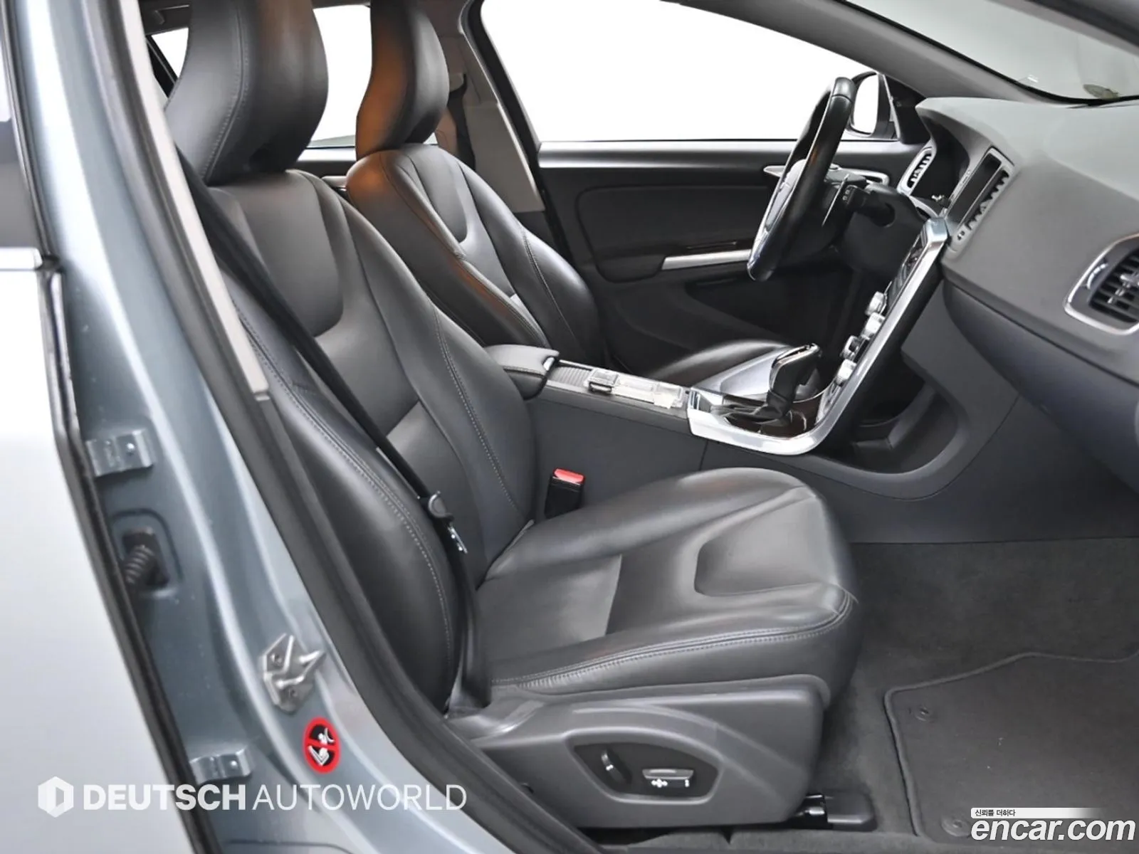Volvo V60 2017 — 10