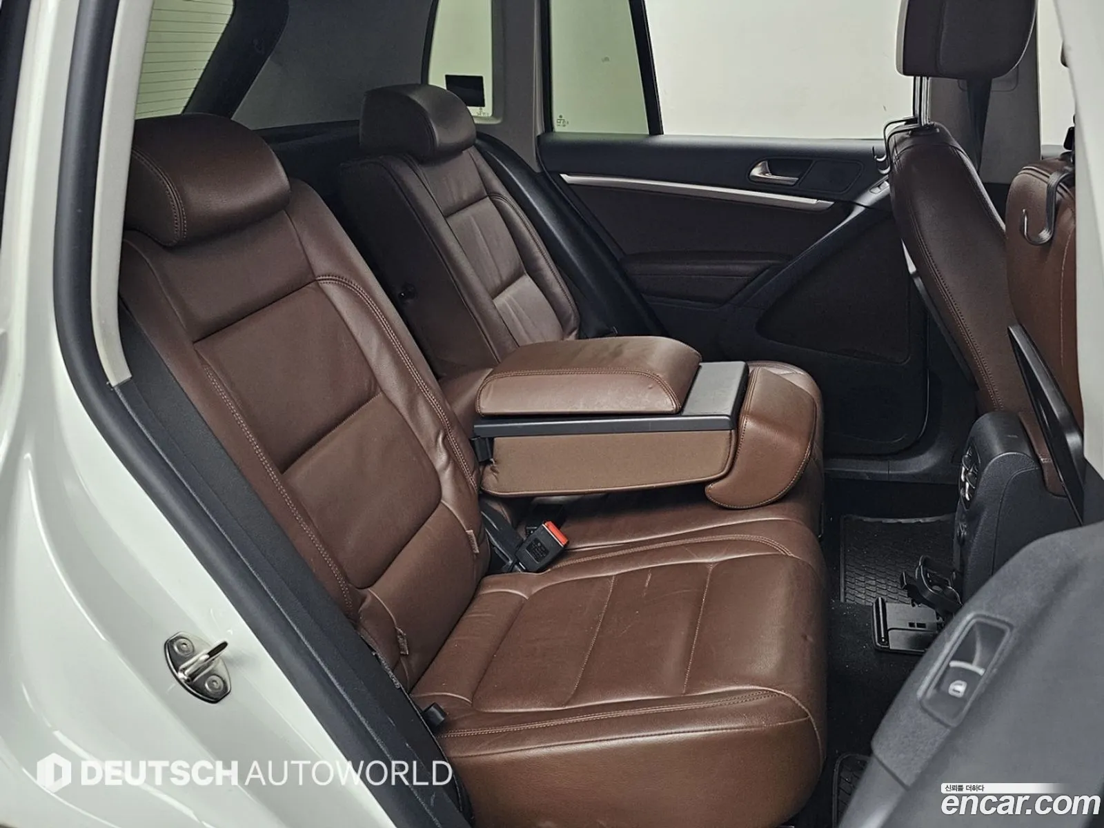 Volkswagen Tiguan 2012 — 11