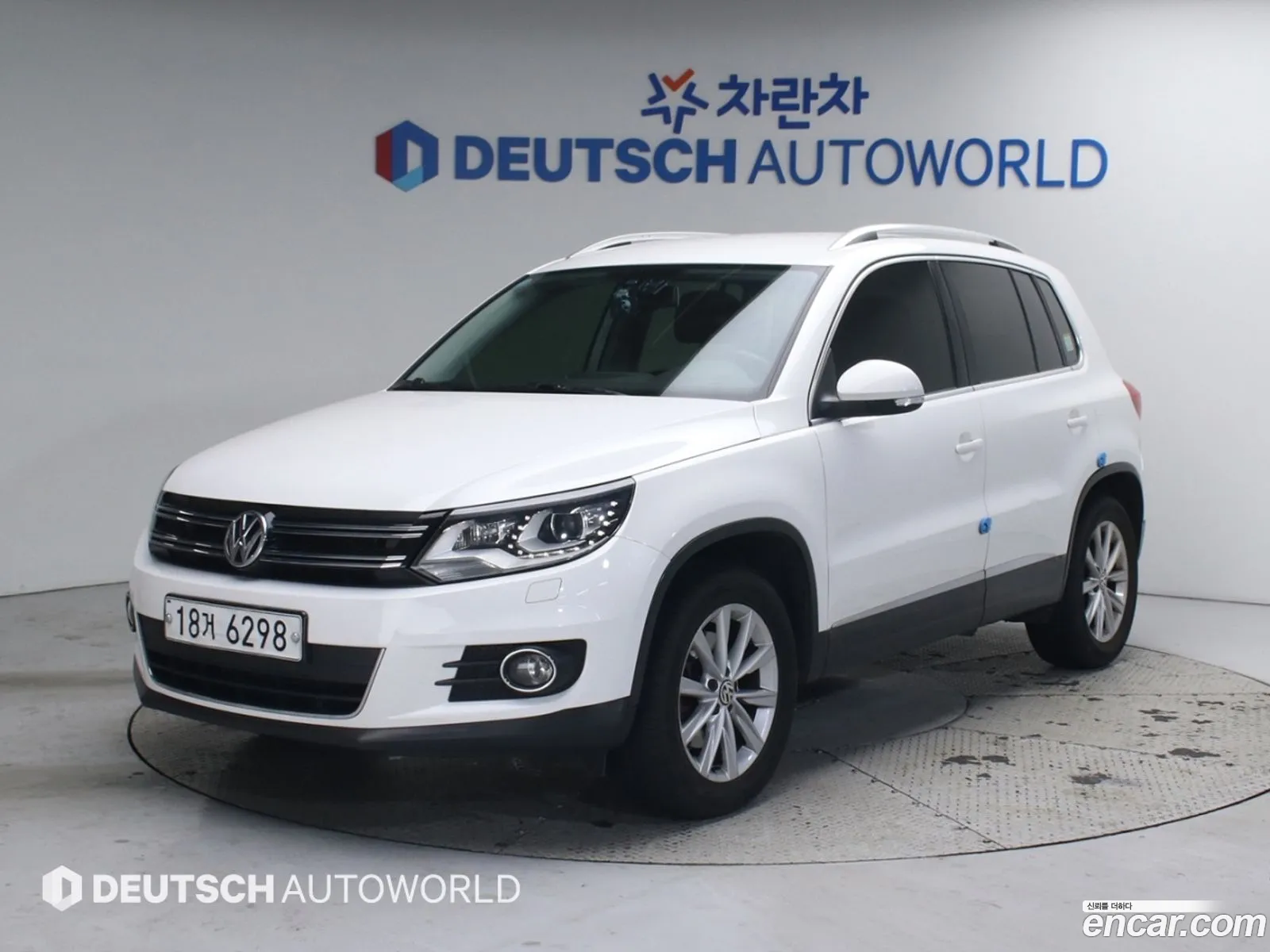 Volkswagen Tiguan 2012 — 16