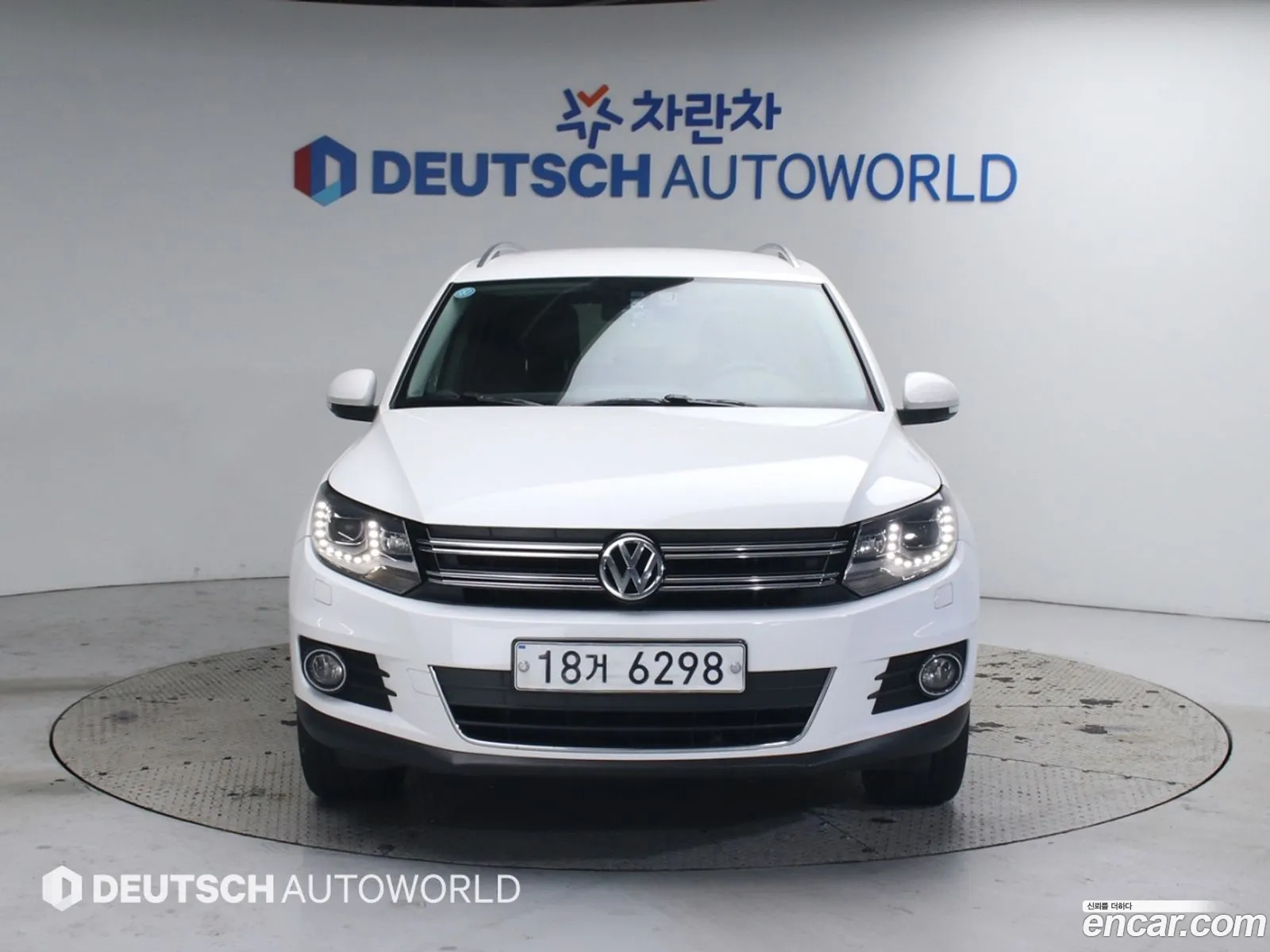 Volkswagen Tiguan 2012 — 17