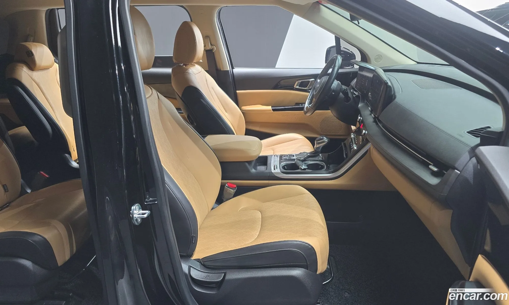 Kia Carnival 2022 — 12