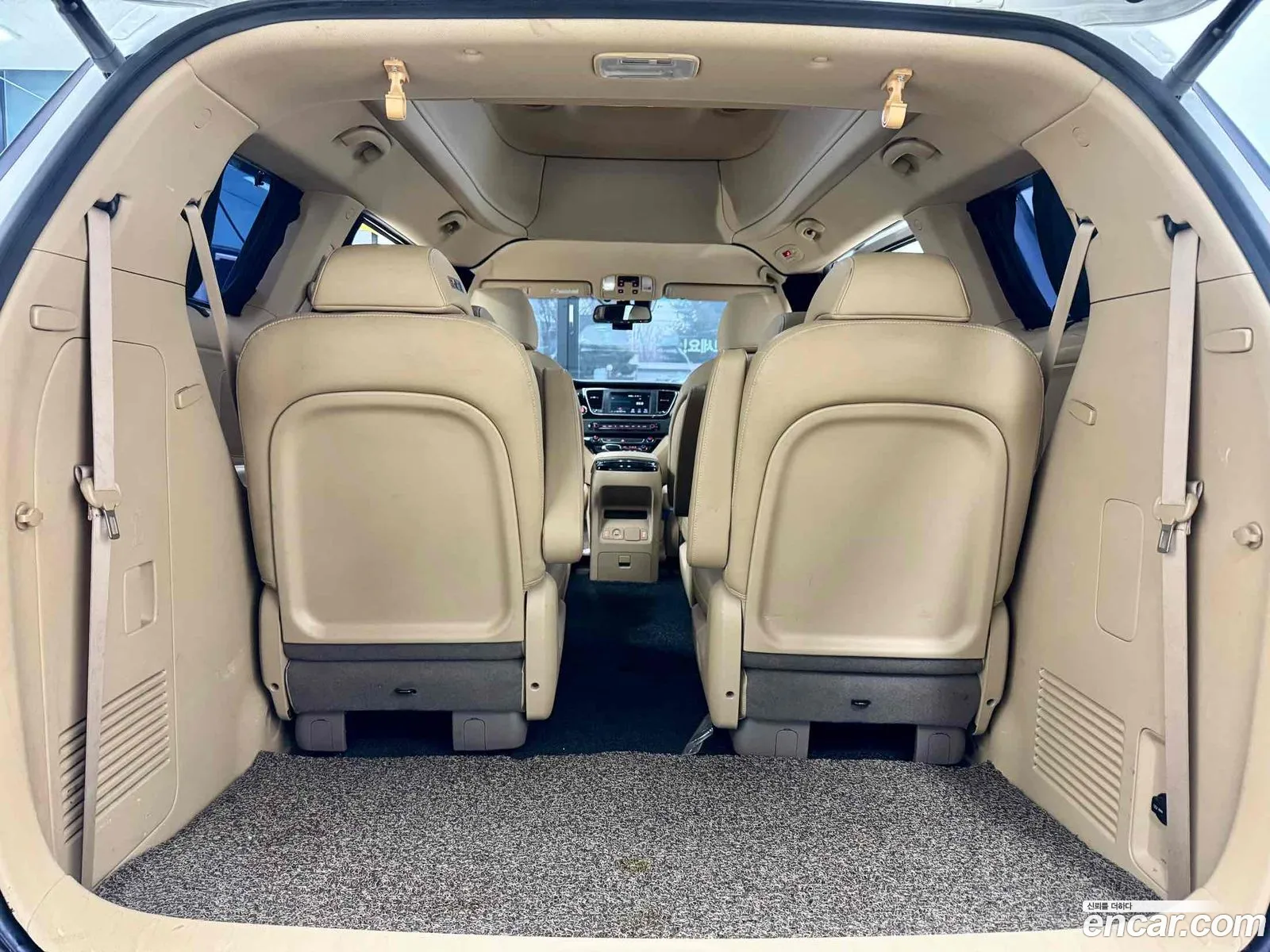 Kia Carnival 2019 — 18
