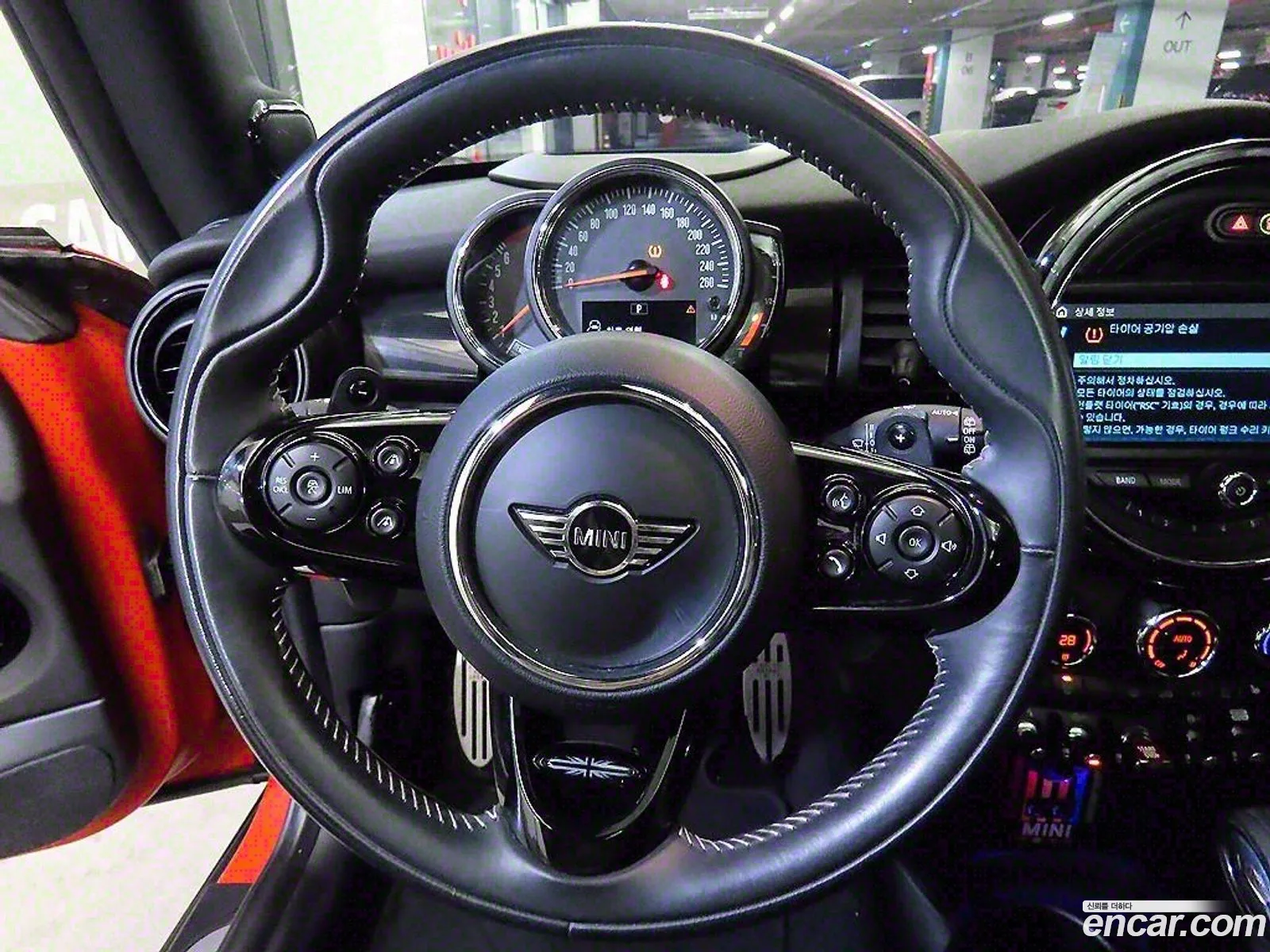 Mini Cooper S 2019 — 18