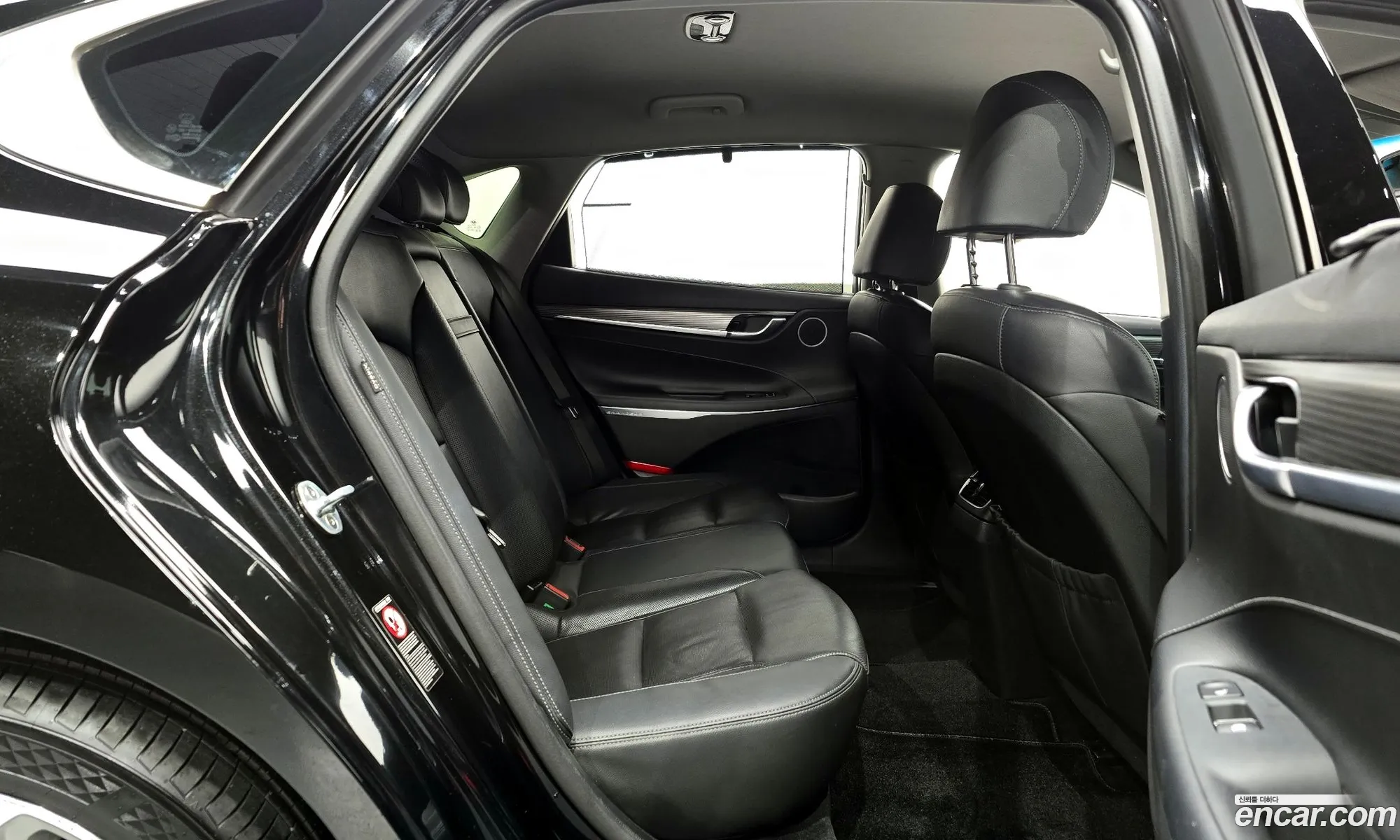 Hyundai Grandeur IG 2017 — 19