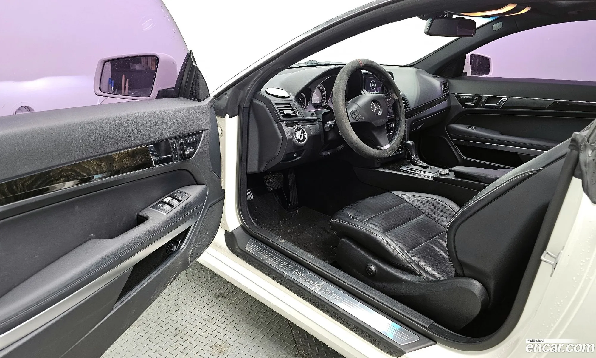 Mercedes-Benz E-Class W212 2011 WDDKJ5GB5BF112423 — 12