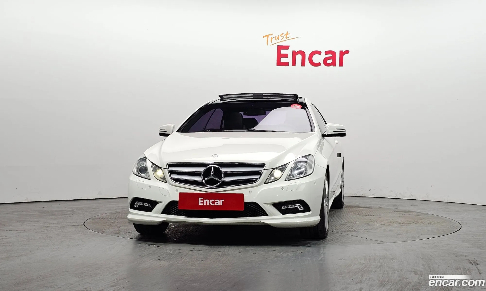 Mercedes-Benz E-Class W212 2011 WDDKJ5GB5BF112423 — 17
